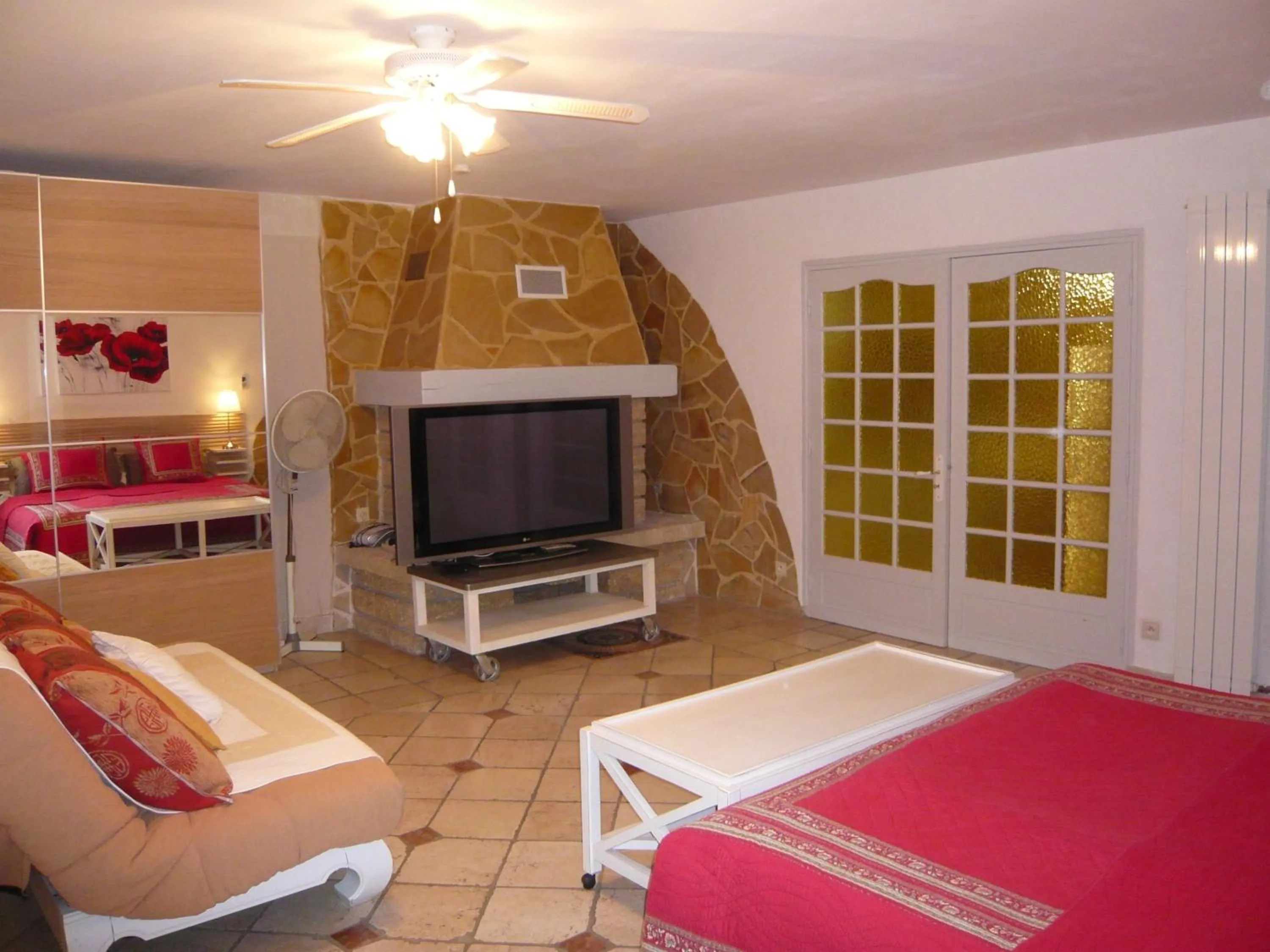 Bed in Locations des Alpilles