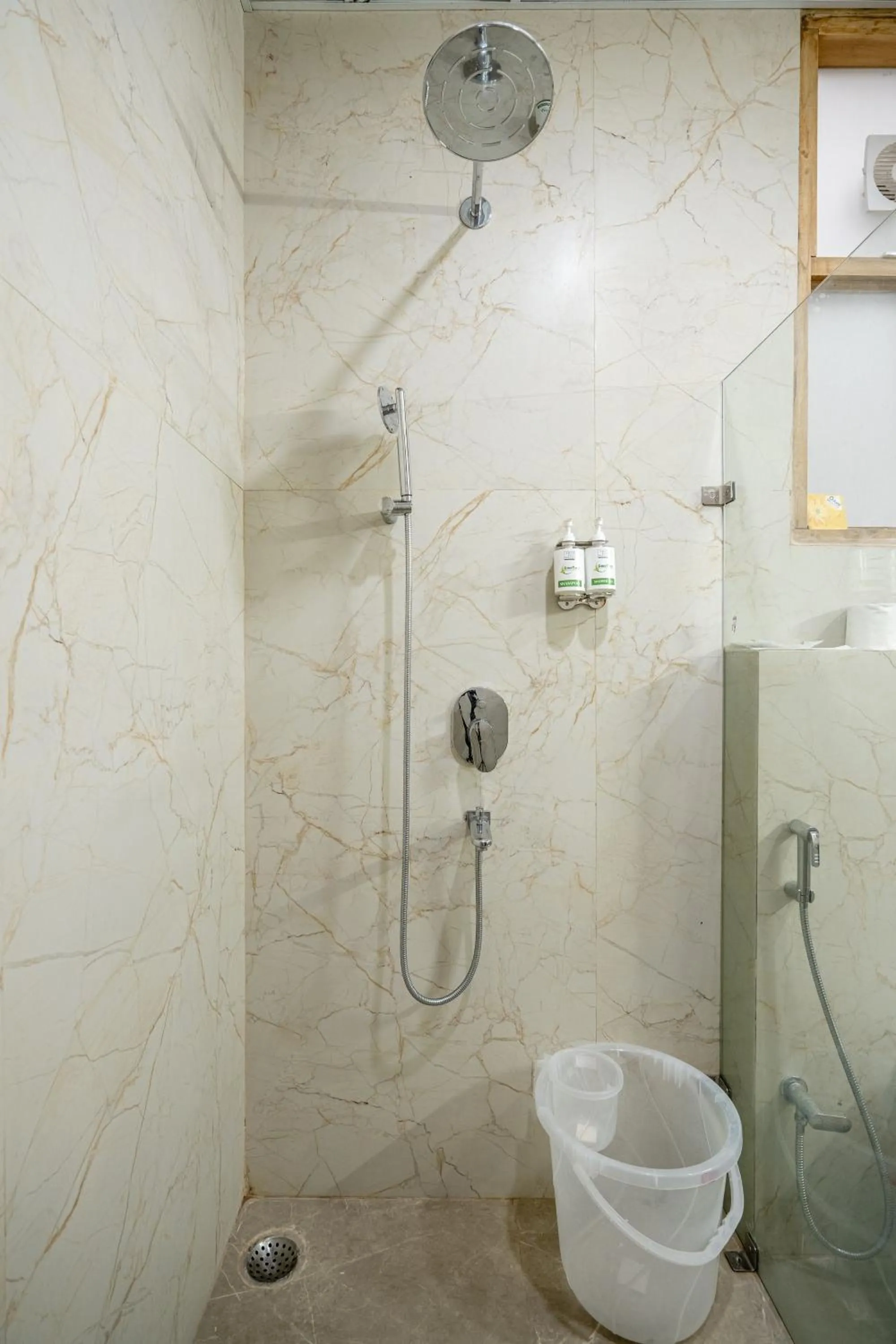 Bathroom in Lime Tree Hotels and Banquet Greater Noida