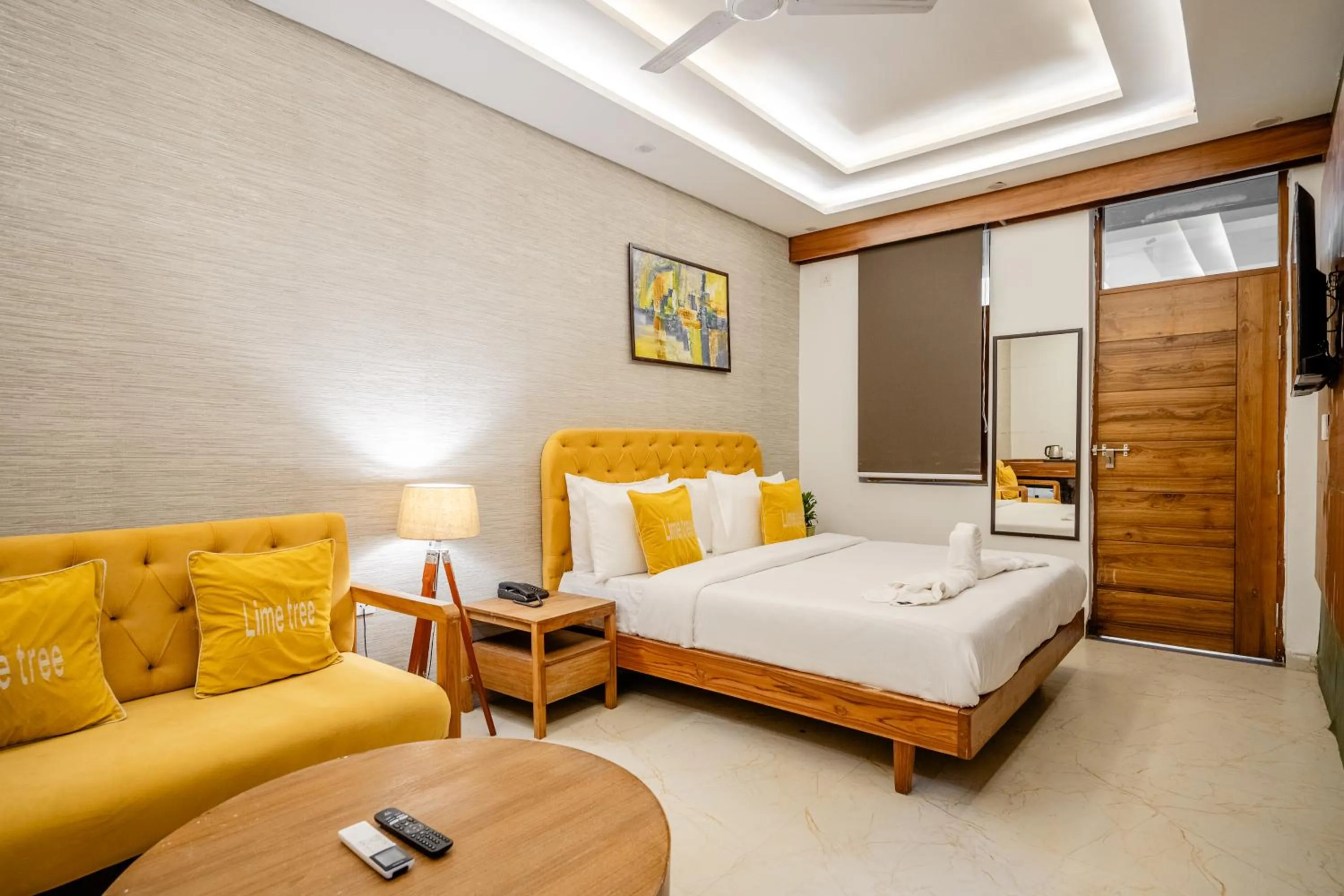 Bedroom, Bed in Lime Tree Hotels and Banquet Greater Noida