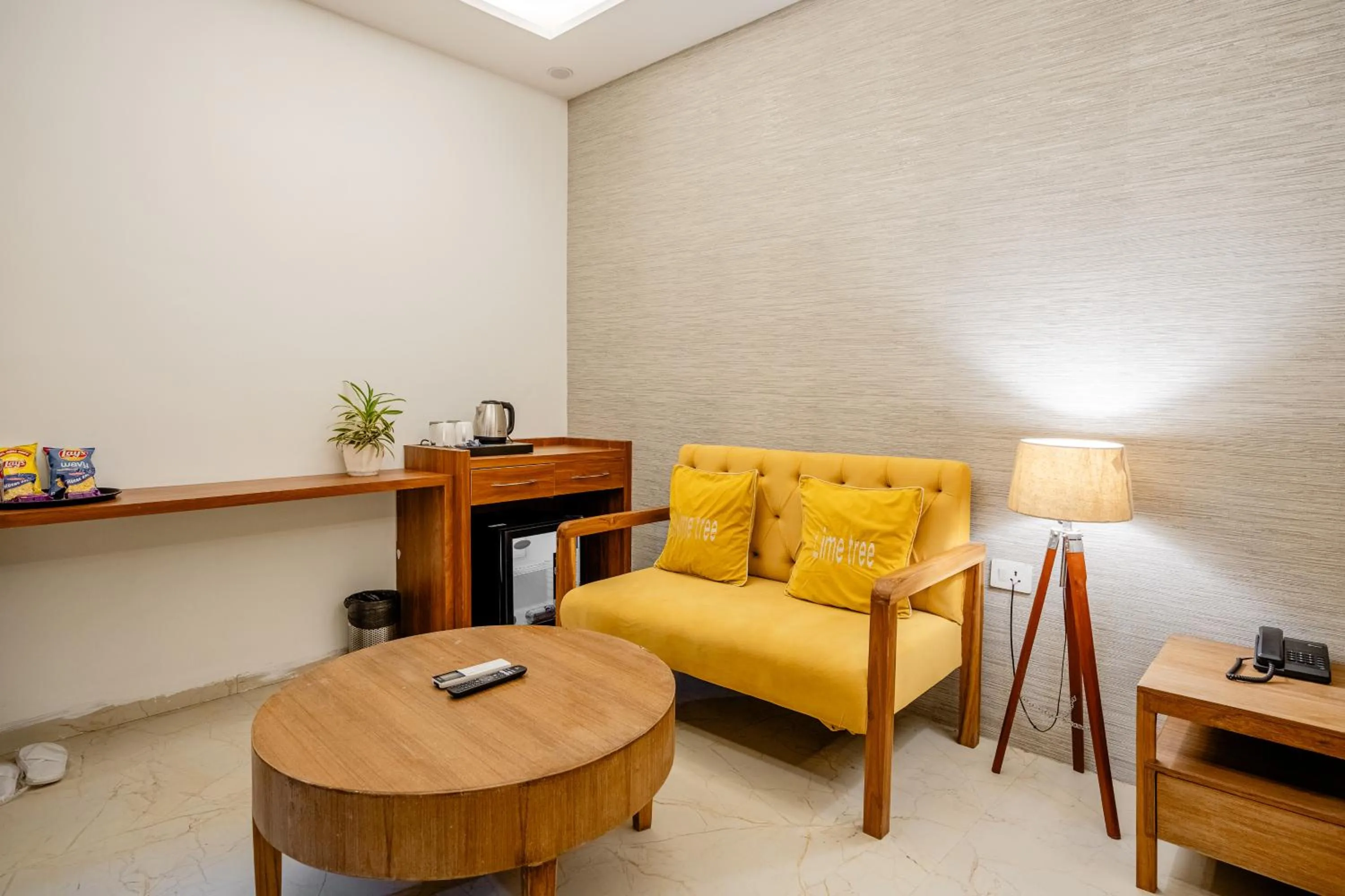 Living room in Lime Tree Hotels and Banquet Greater Noida