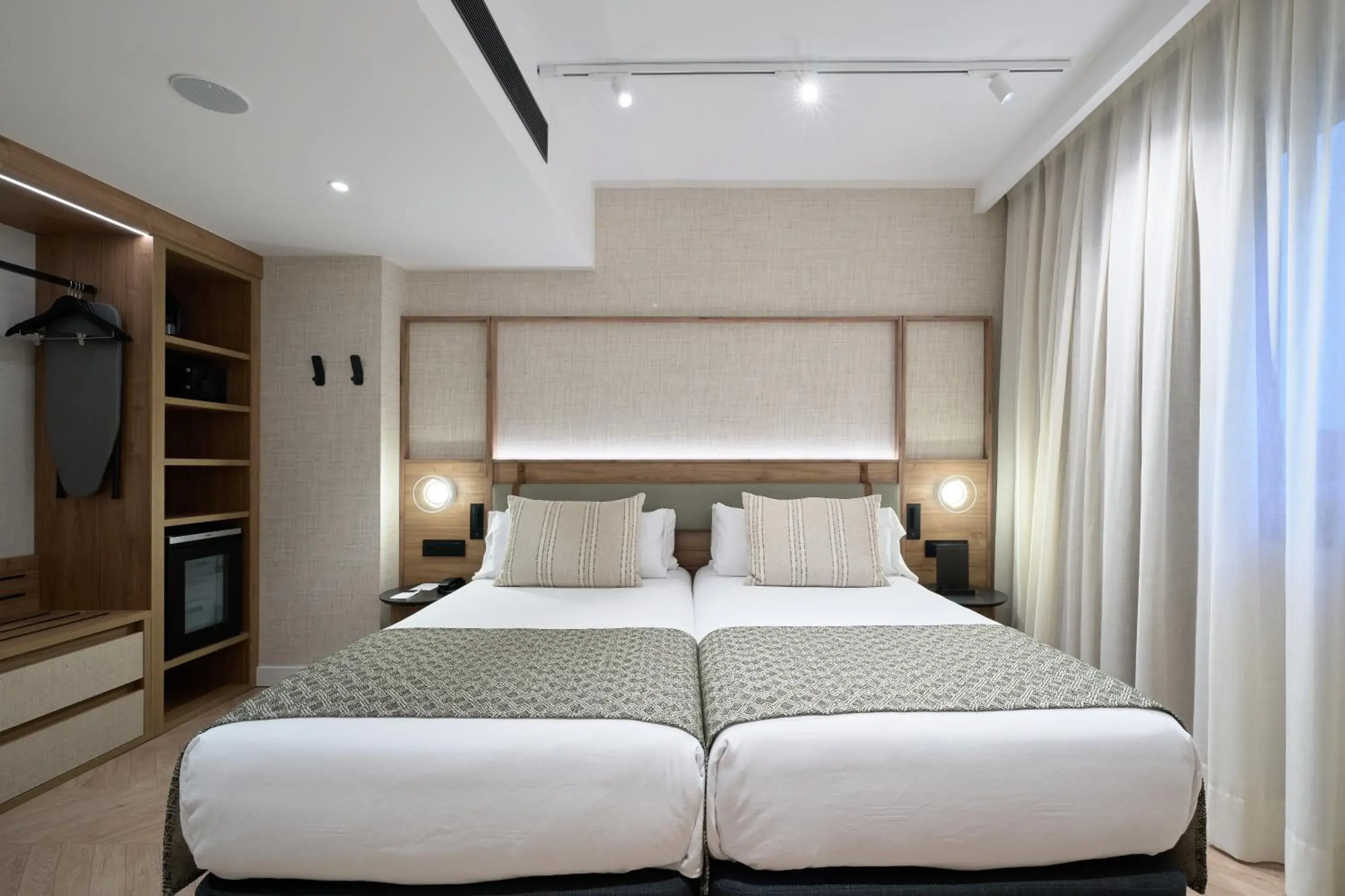 Deluxe Terrace Room in Catalonia Sagrada Familia Deluxe Terrace Room in Catalonia Sagrada Familia