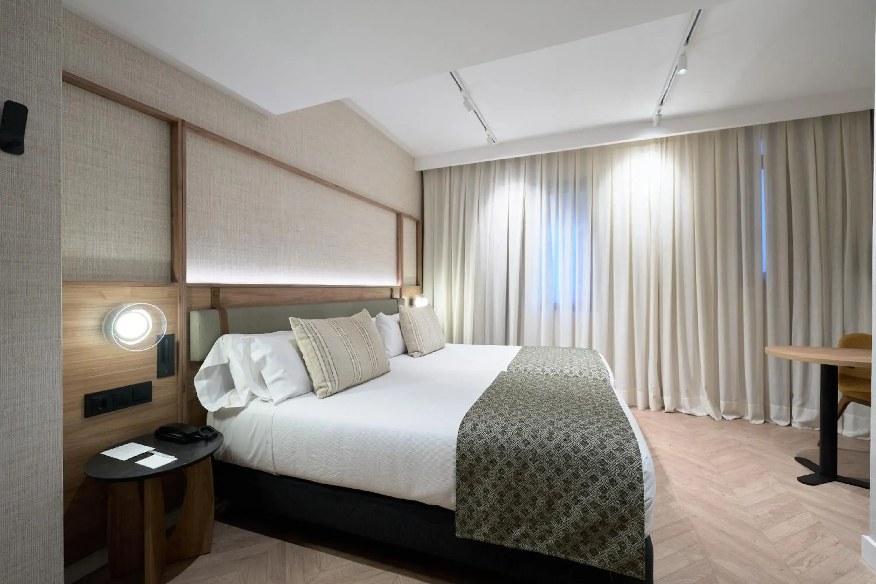 Deluxe Junior Suite in Catalonia Sagrada Familia Deluxe Junior Suite in Catalonia Sagrada Familia