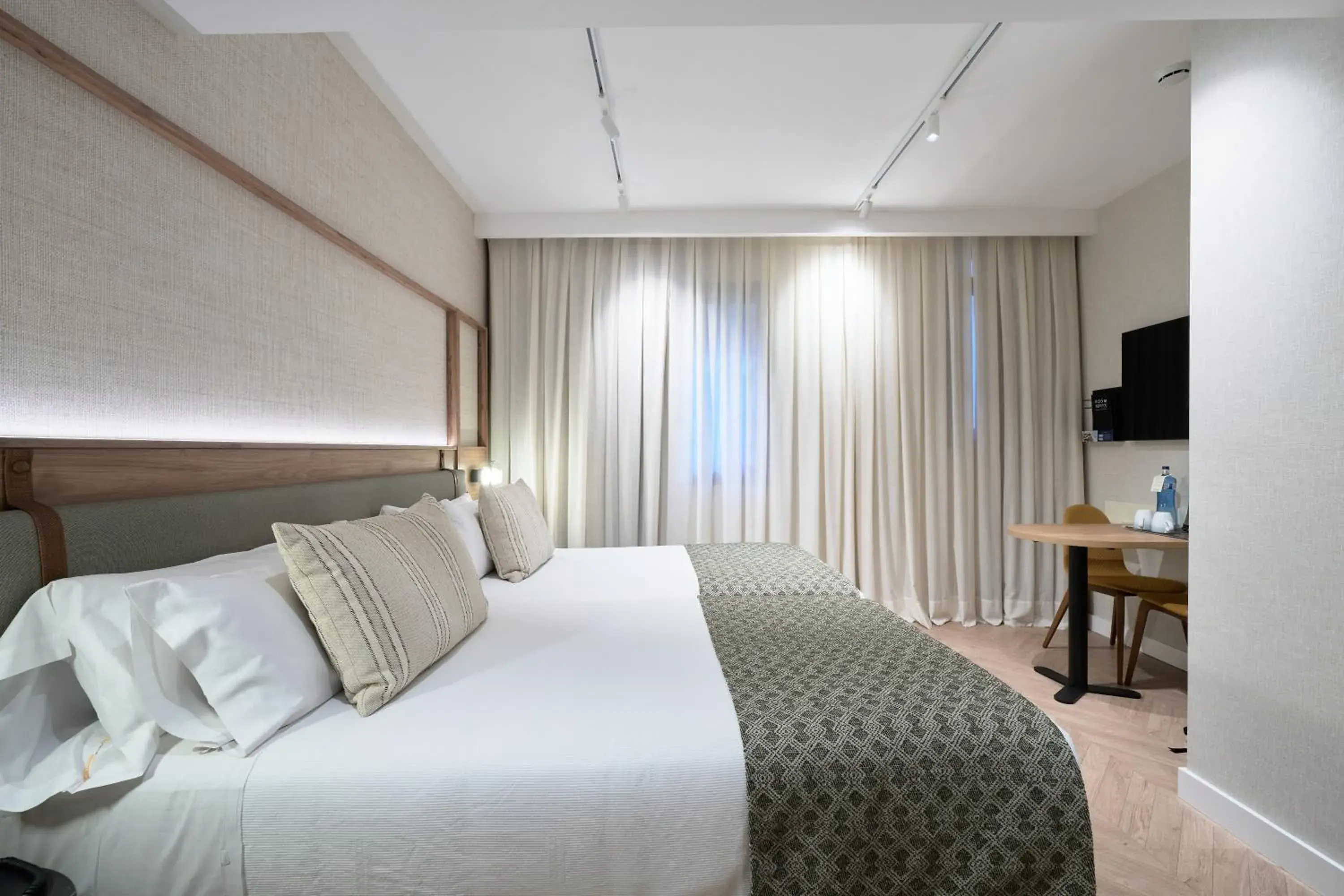 Superior Premium Room in Catalonia Sagrada Familia Superior Premium Room in Catalonia Sagrada Familia