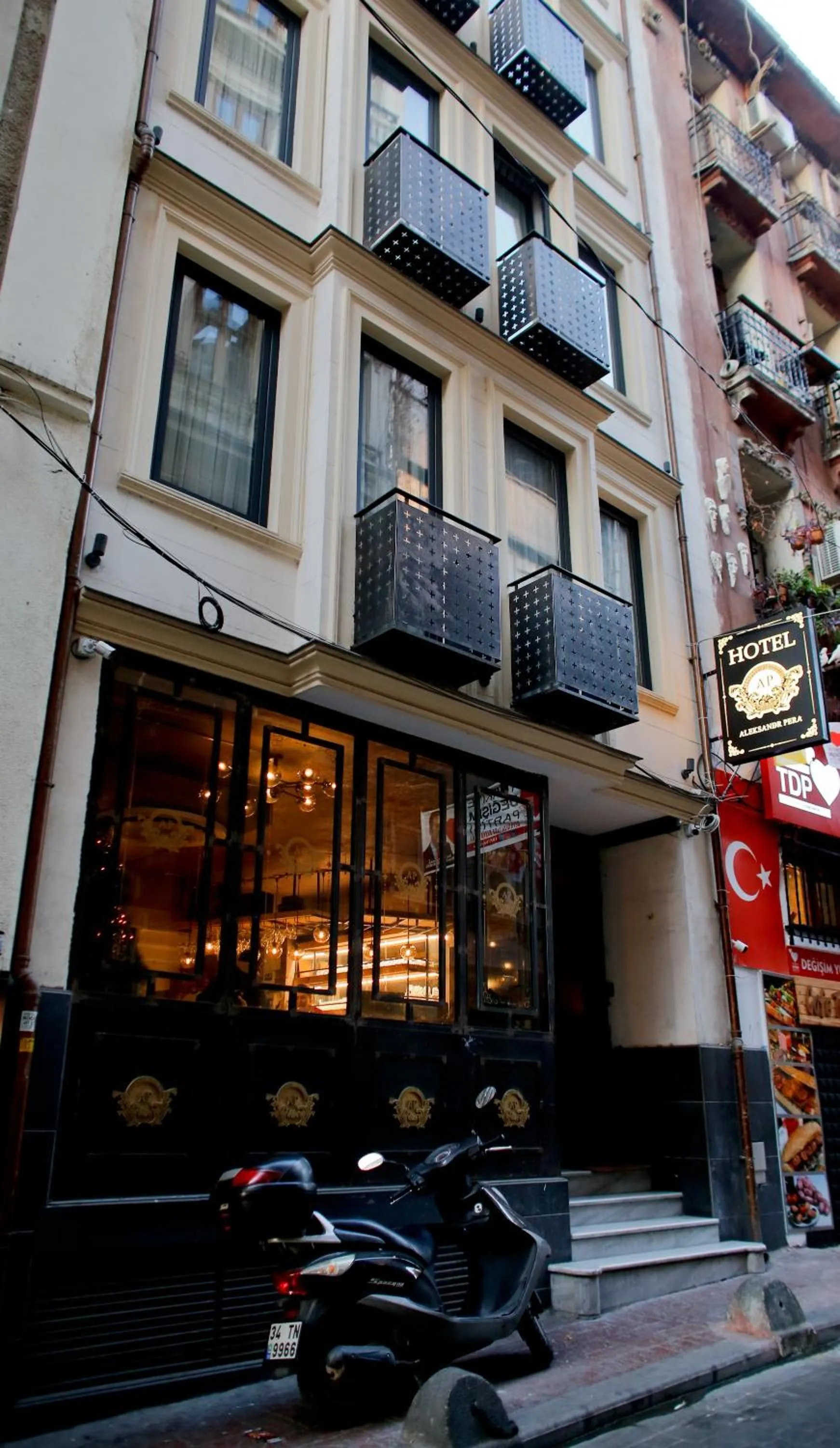 Property building in Aleksandr Pera Hotel