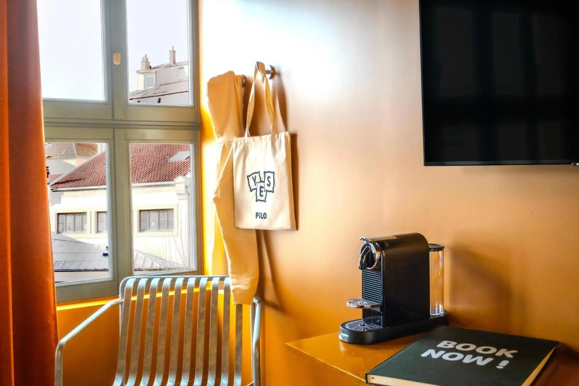 Bedroom in Pilo Lyon