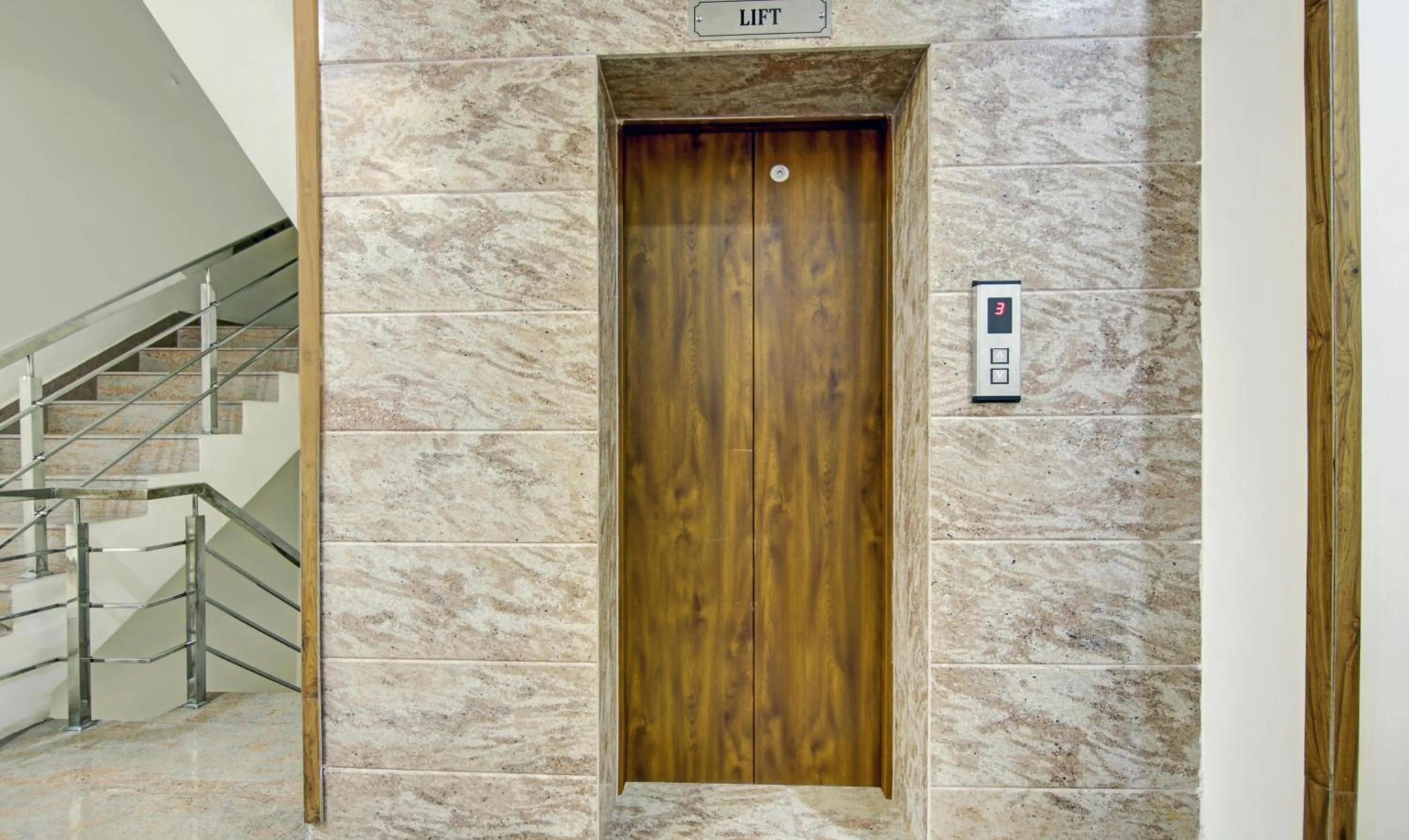 Lobby or reception in Hotel Royal Salute Near Bus Stand Zirakpur Chandigarh