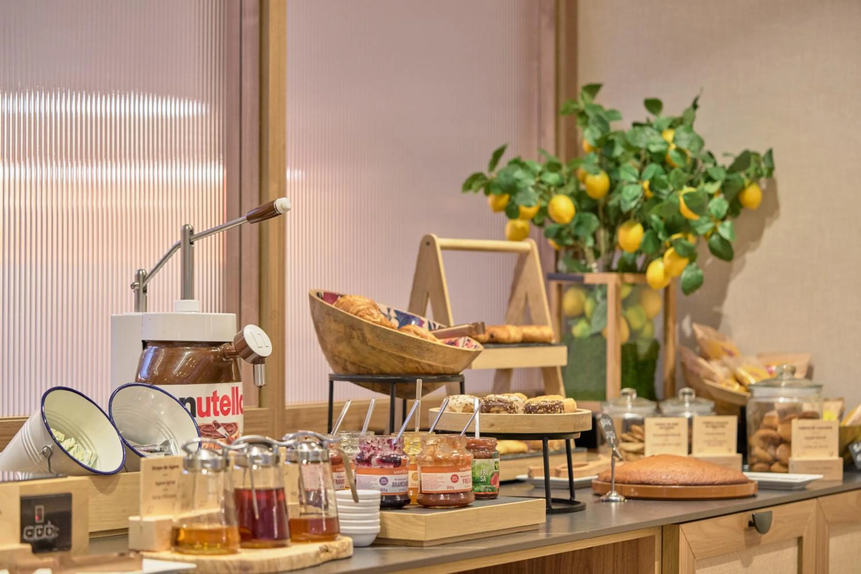 Breakfast in Catalonia Mikado