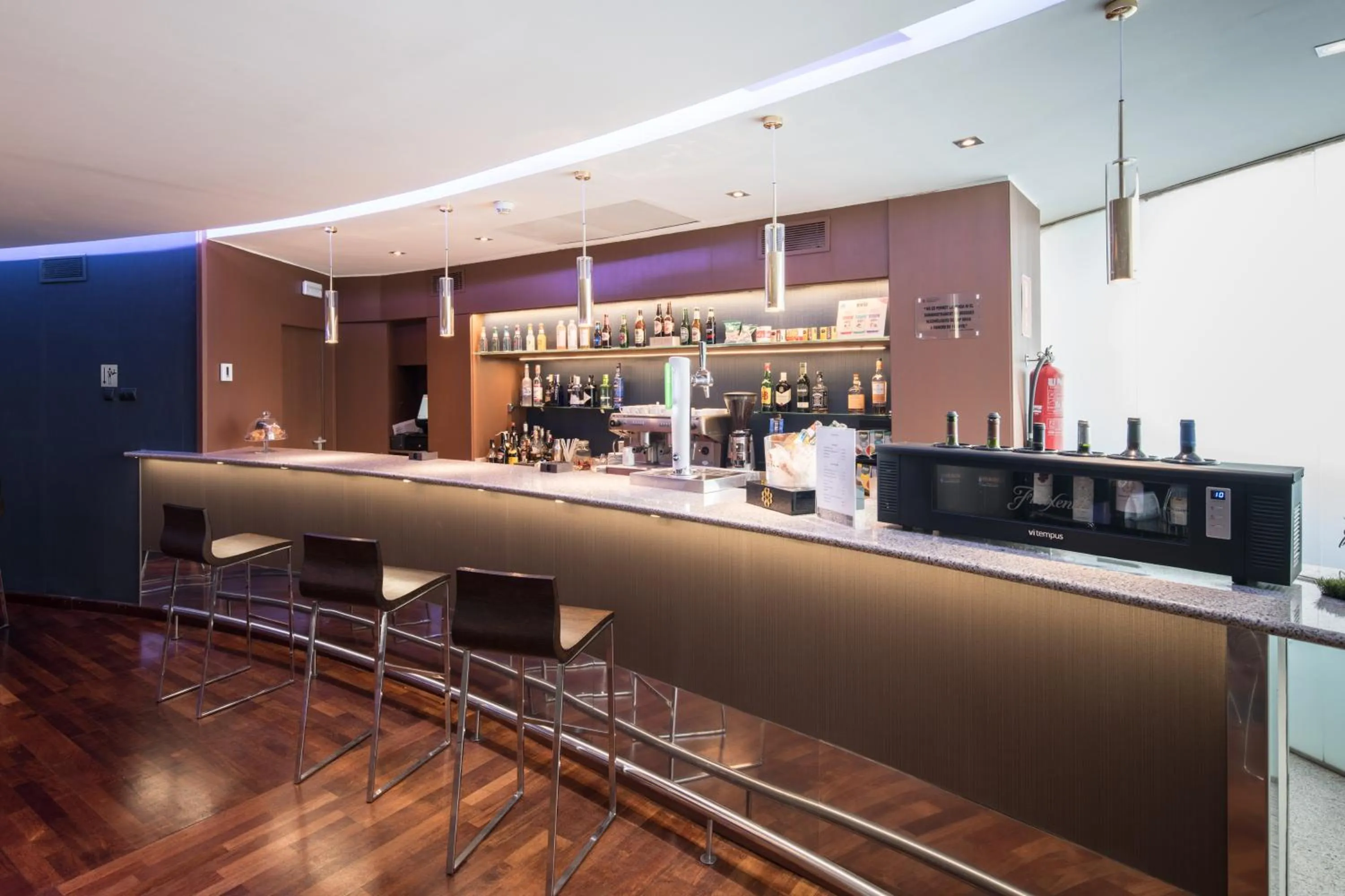 Lounge or bar in Catalonia Park Putxet