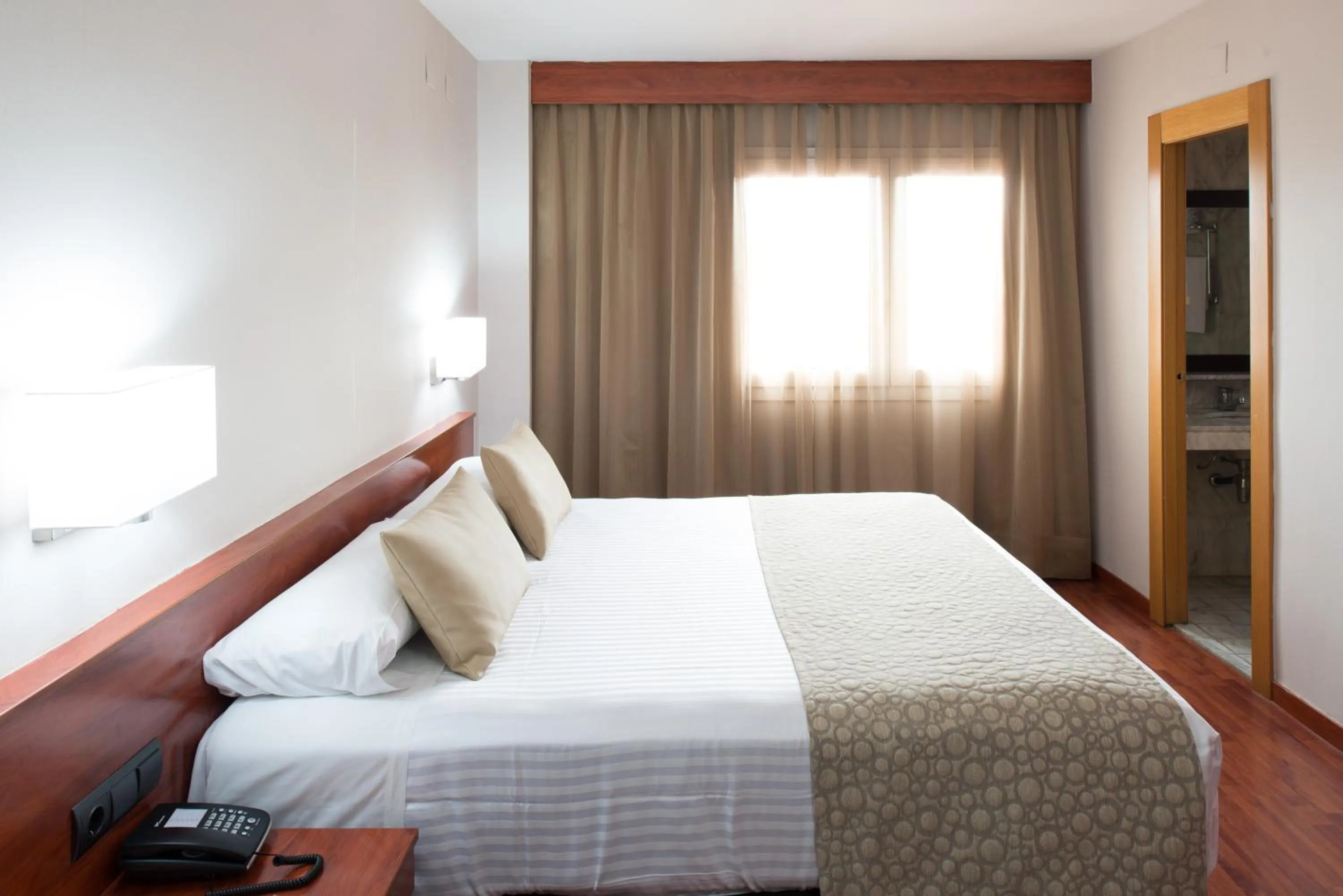 Bed in Catalonia Park Putxet