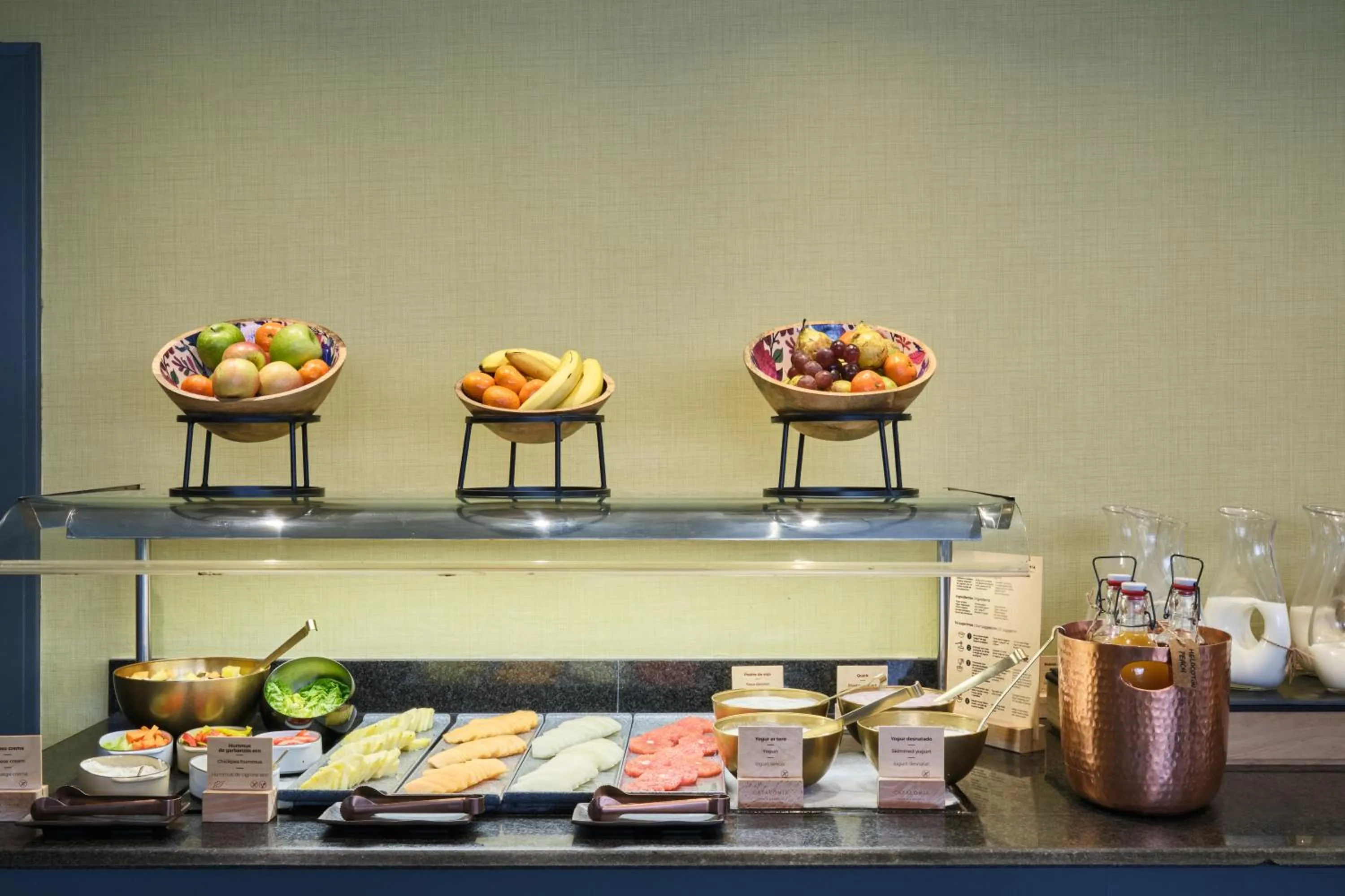 Food and drinks in Catalonia Park Putxet