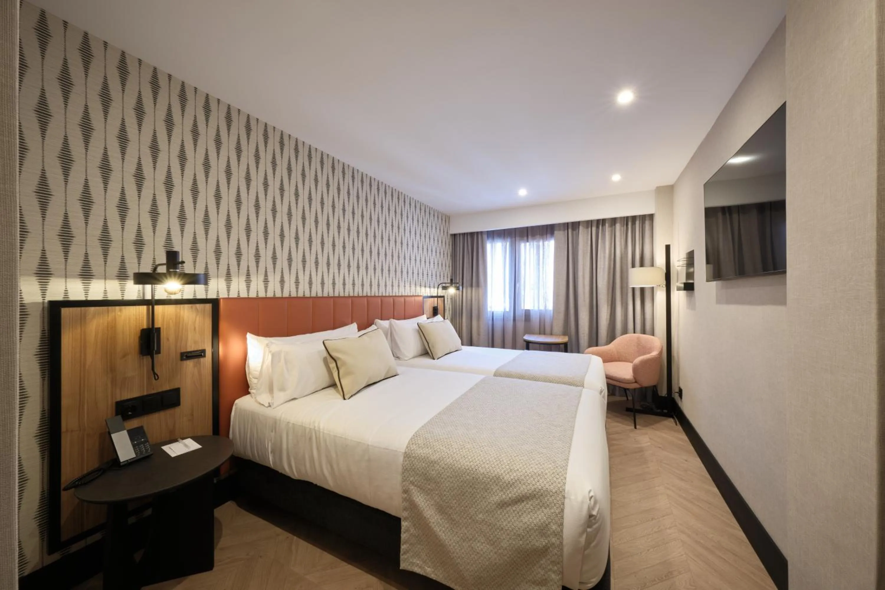 Bed in Catalonia Park Putxet