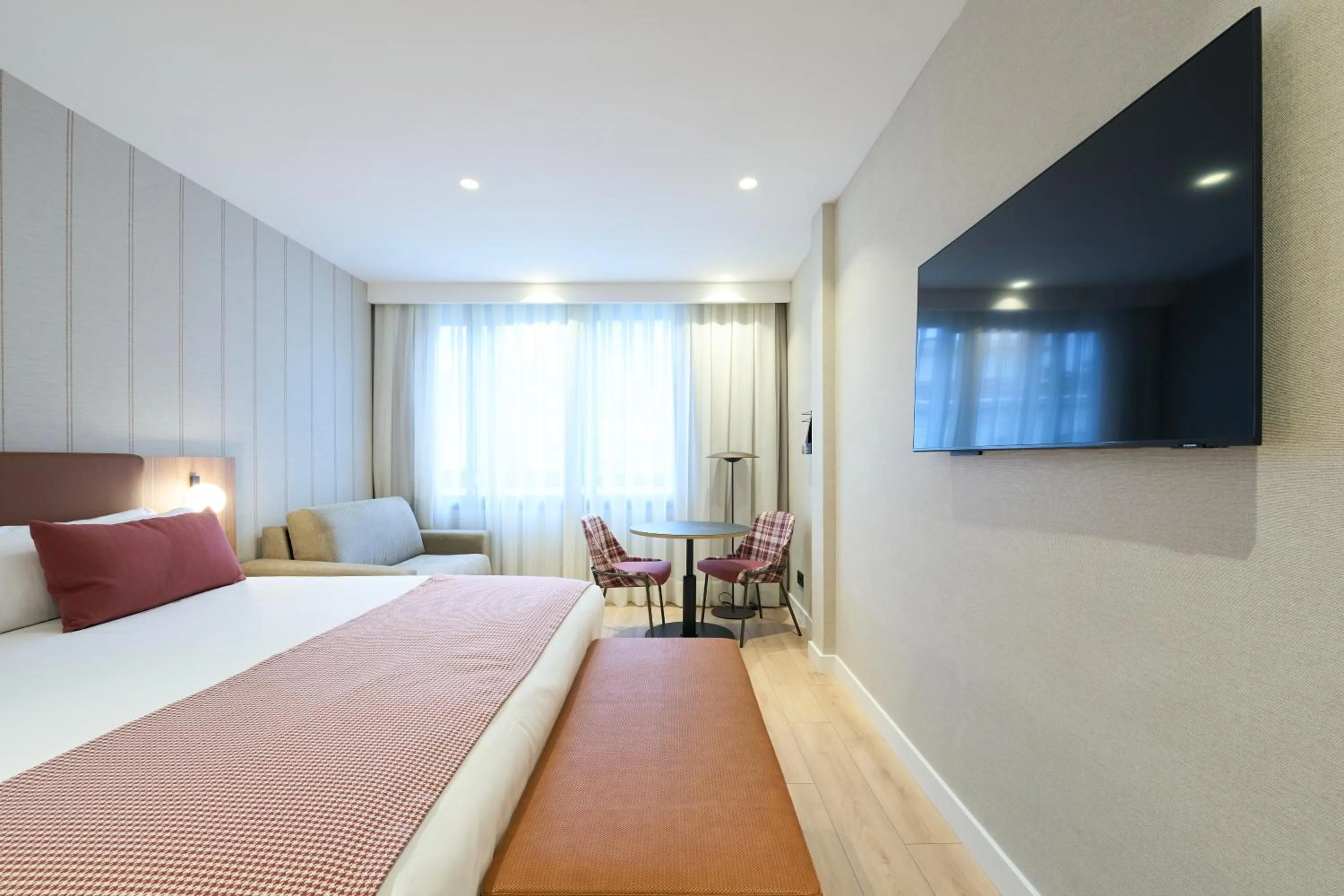 Bed in Catalonia Barcelona 505