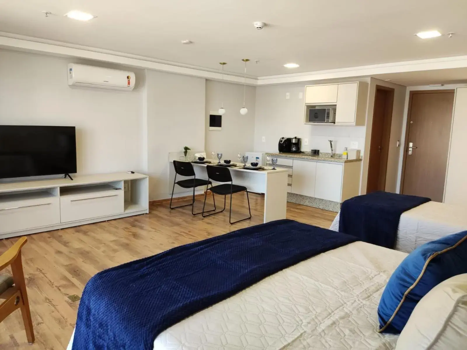 Queen Studio in Hotel Flat Afonso Pena e Centro de Convenções Campo Grande Queen Studio in Hotel Flat Afonso Pena e Centro de Convenções Campo Grande