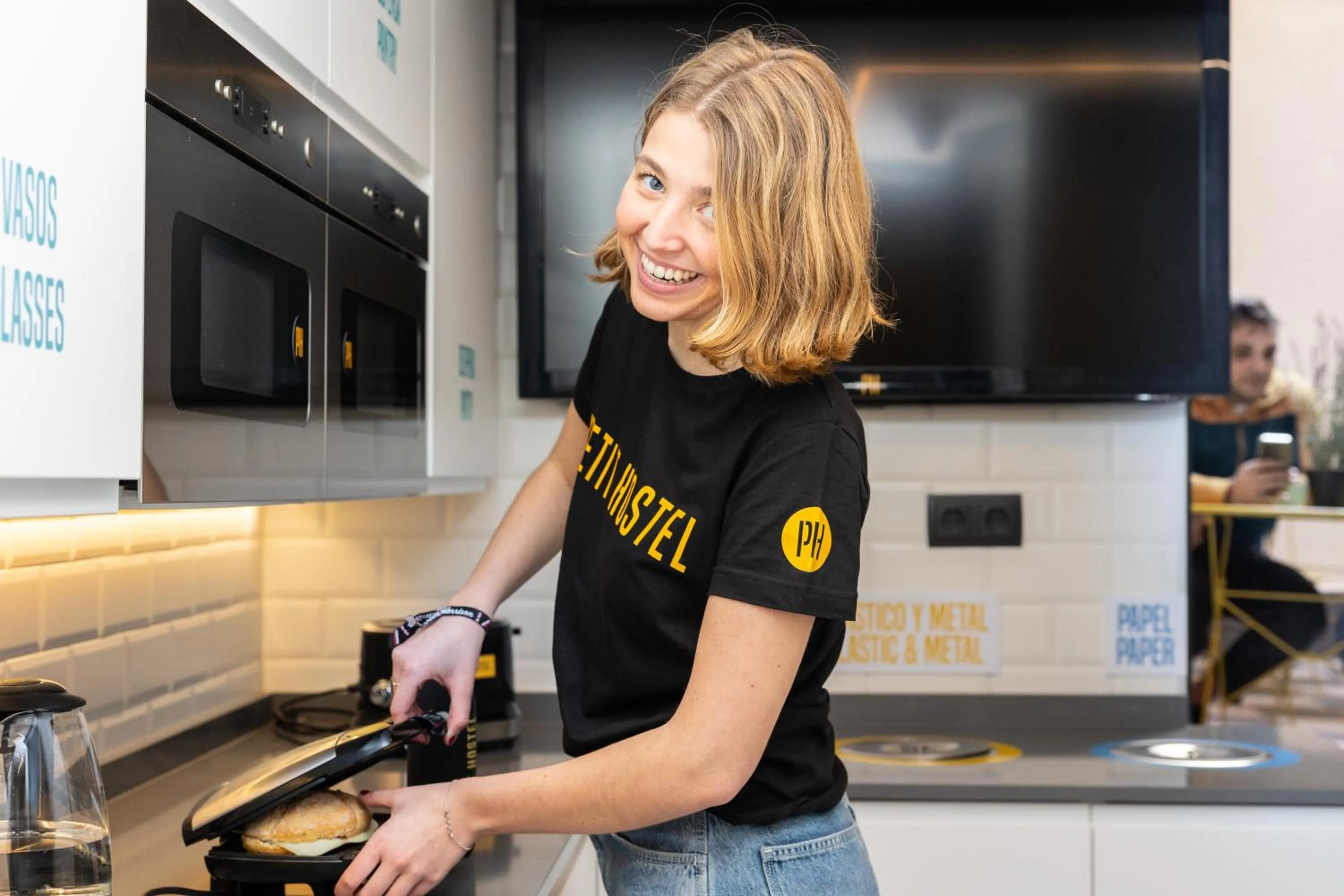 Staff in Petit Hostel Palacio Real