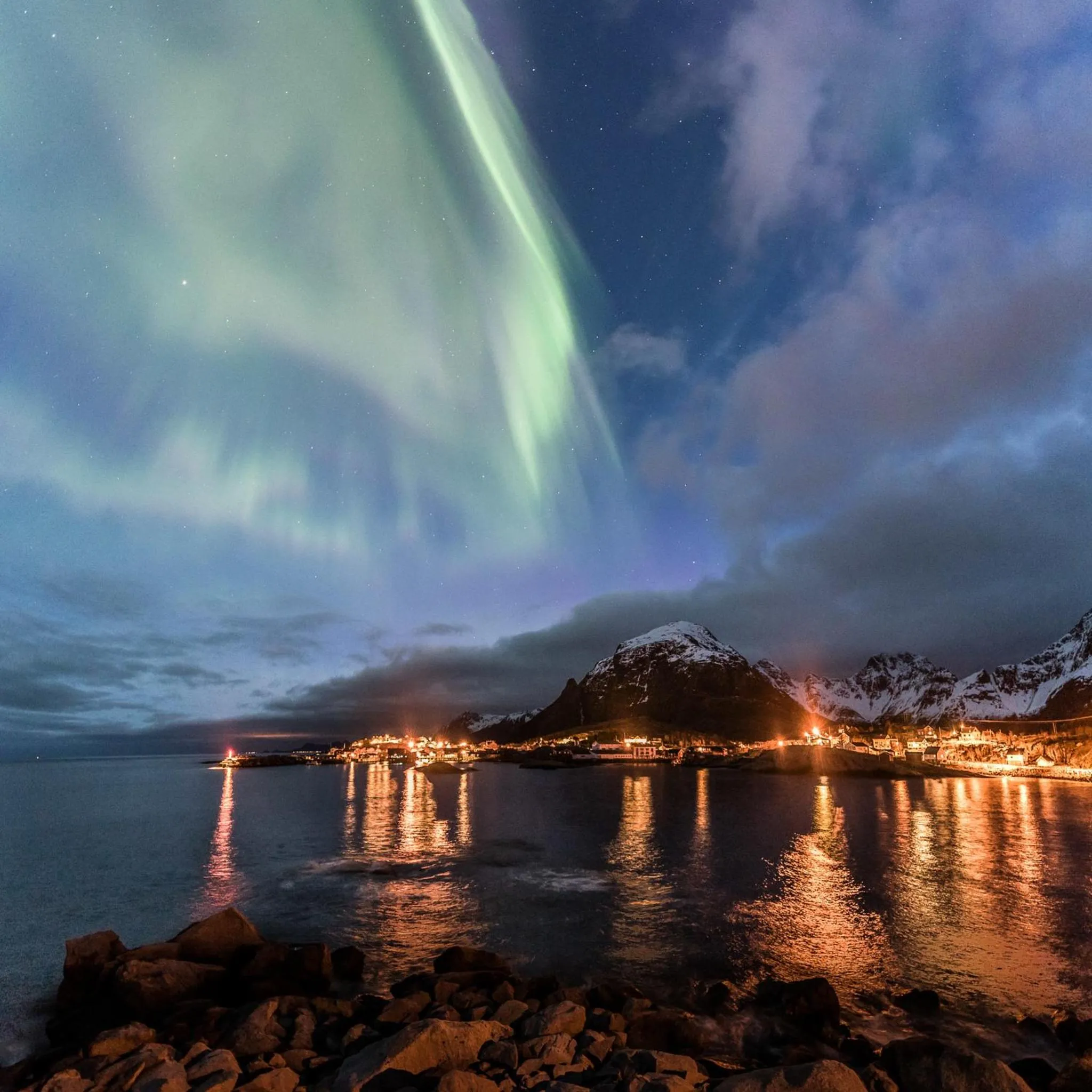 Night in The Tide - Rorbuer