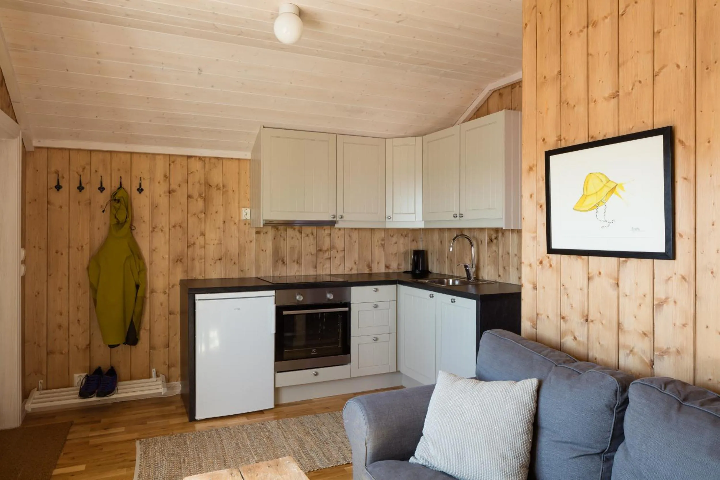 Kitchen or kitchenette in The Tide - Rorbuer