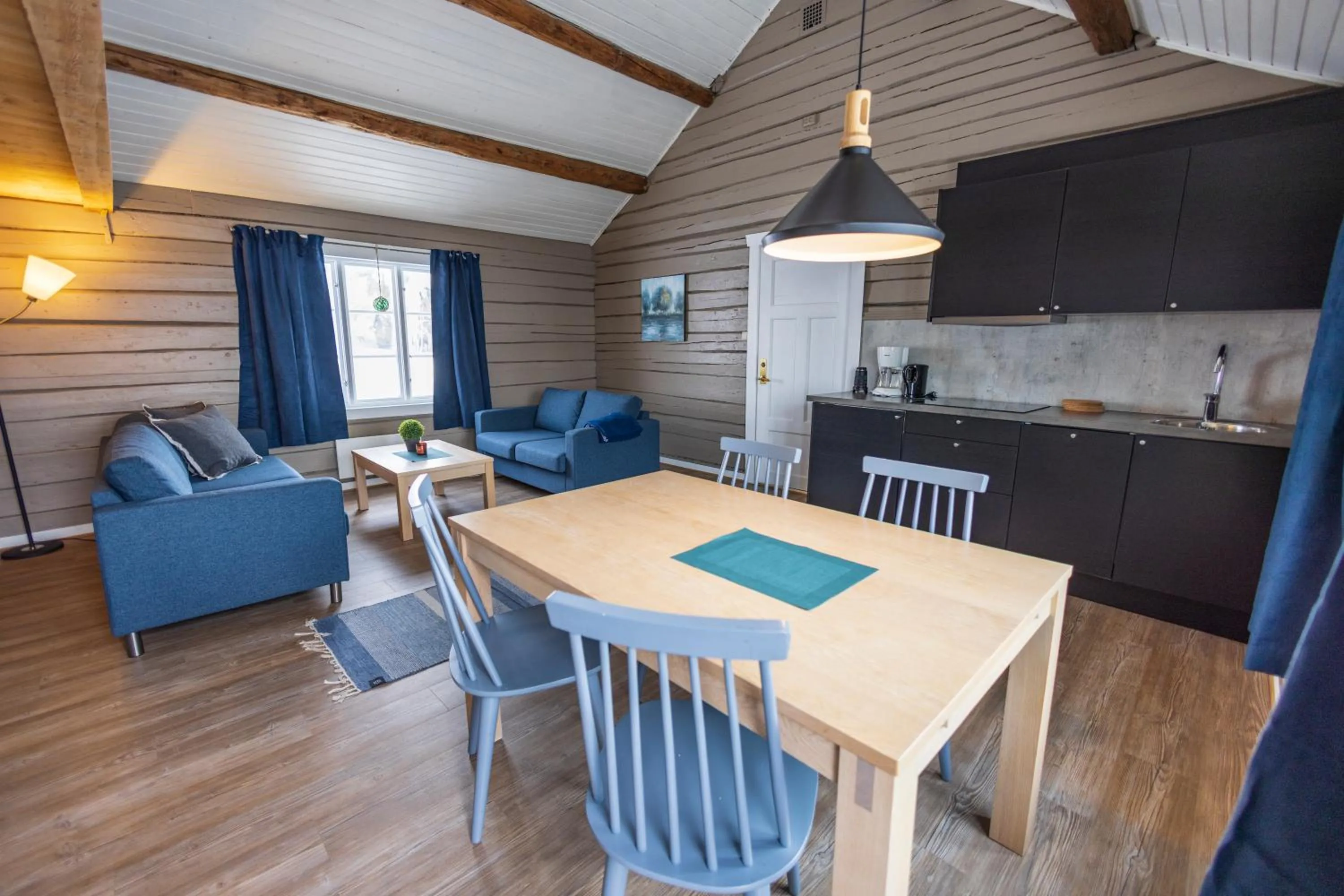 Living room in The Tide - Rorbuer