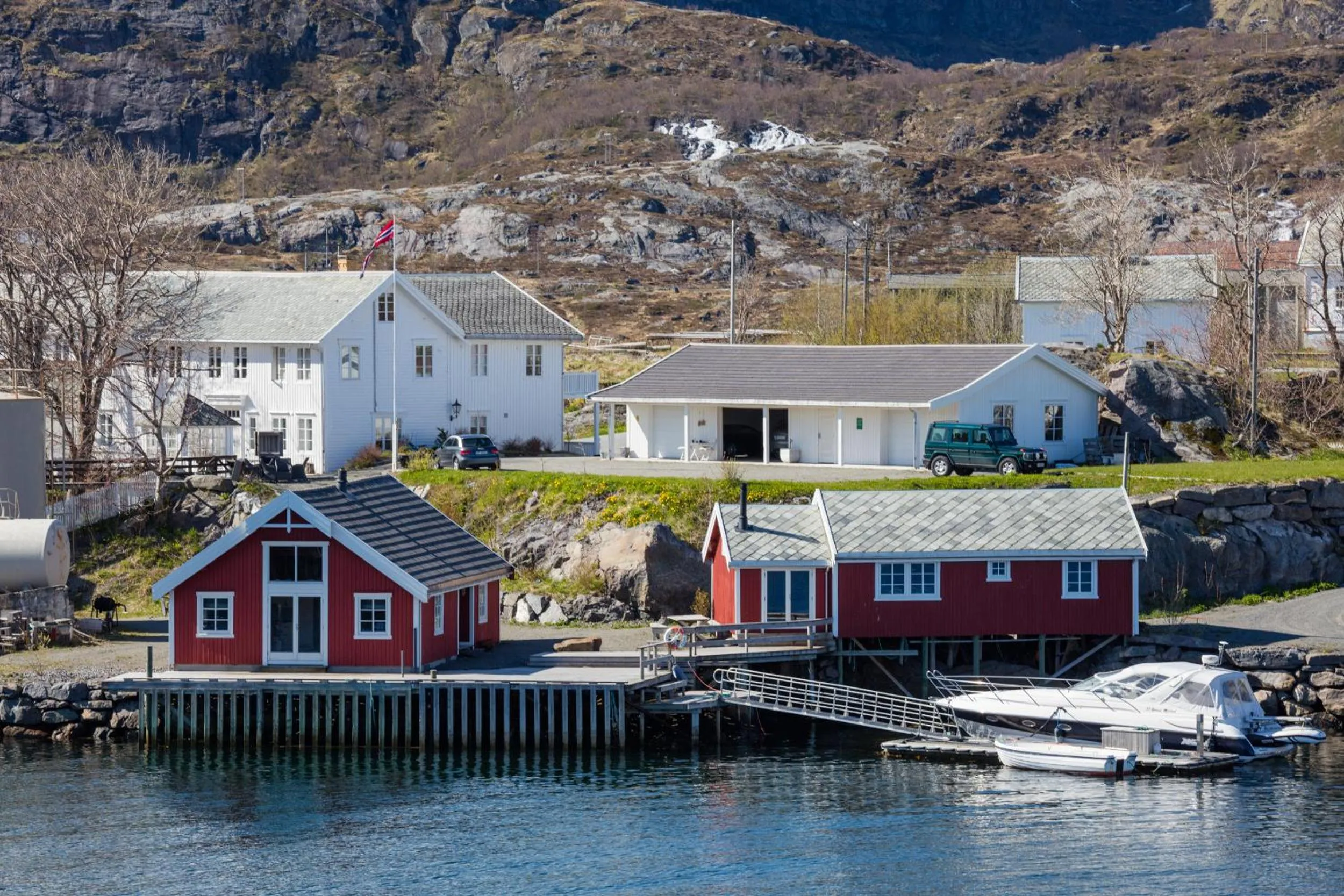 Off site in The Tide - Rorbuer