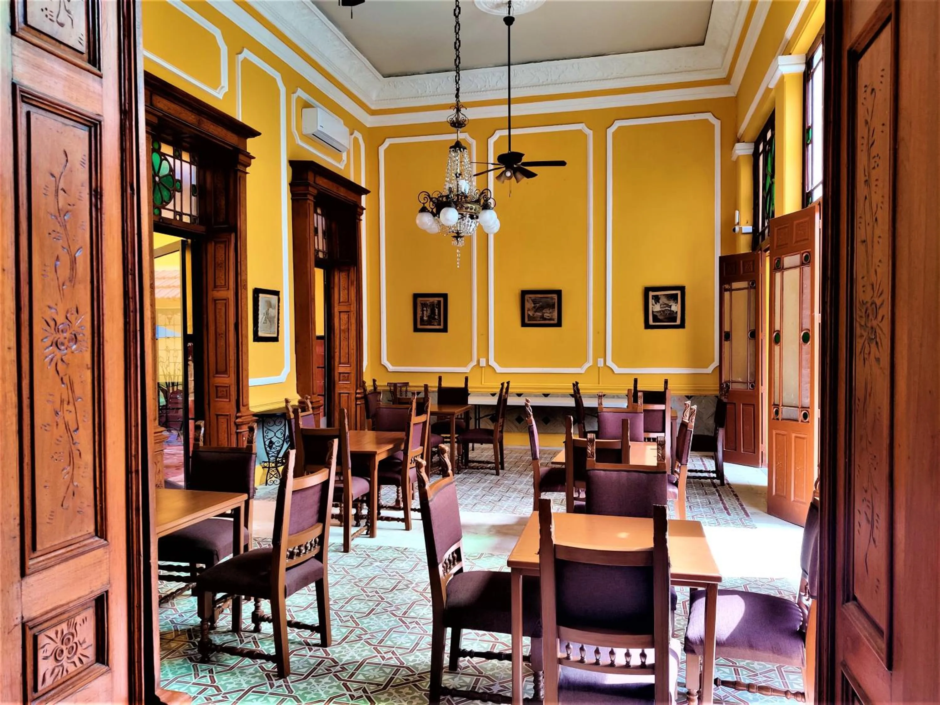 Restaurant/places to eat in Hotel Real Toledo by Kavia