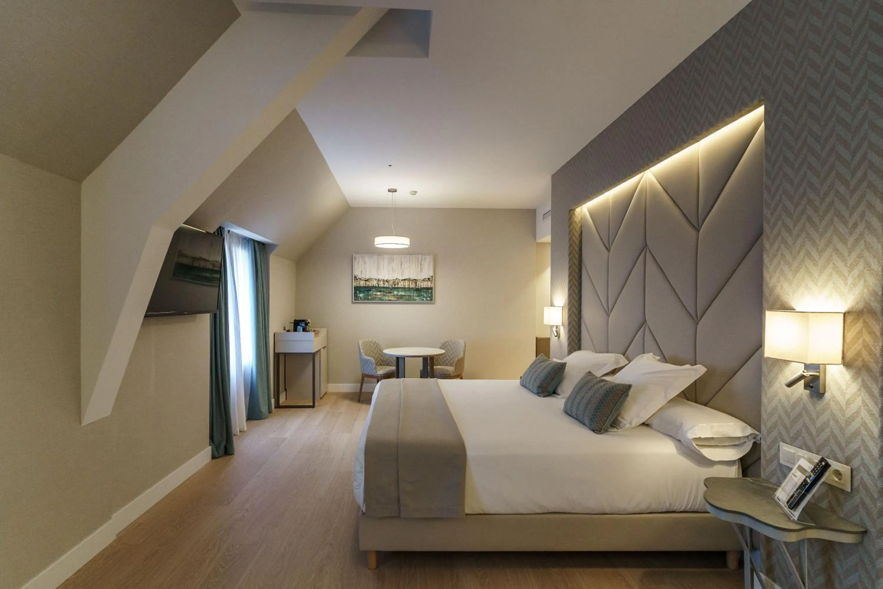 Bedroom, Bed in Hotel Carlton