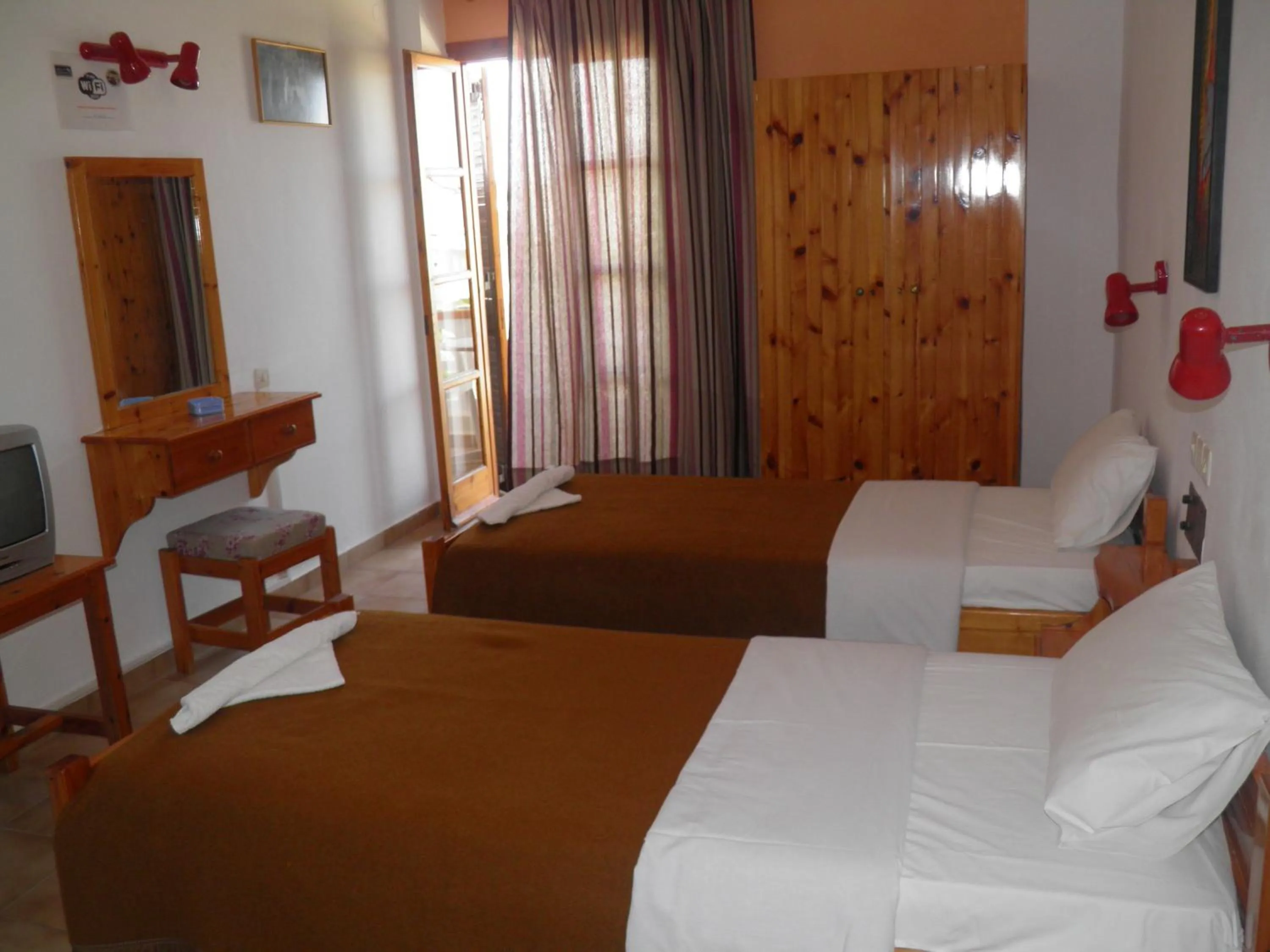 Bed in Galaxias Studios