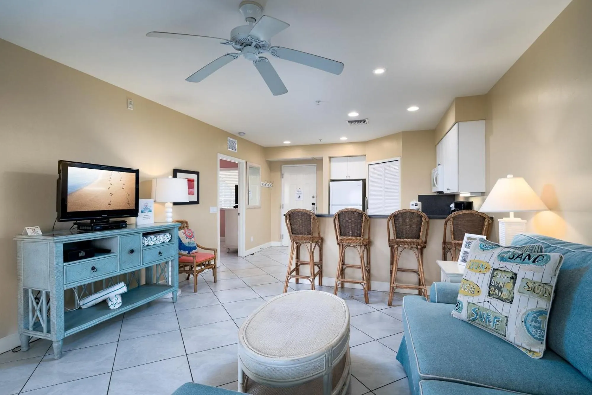 kitchen in Harbour House at the Inn 204