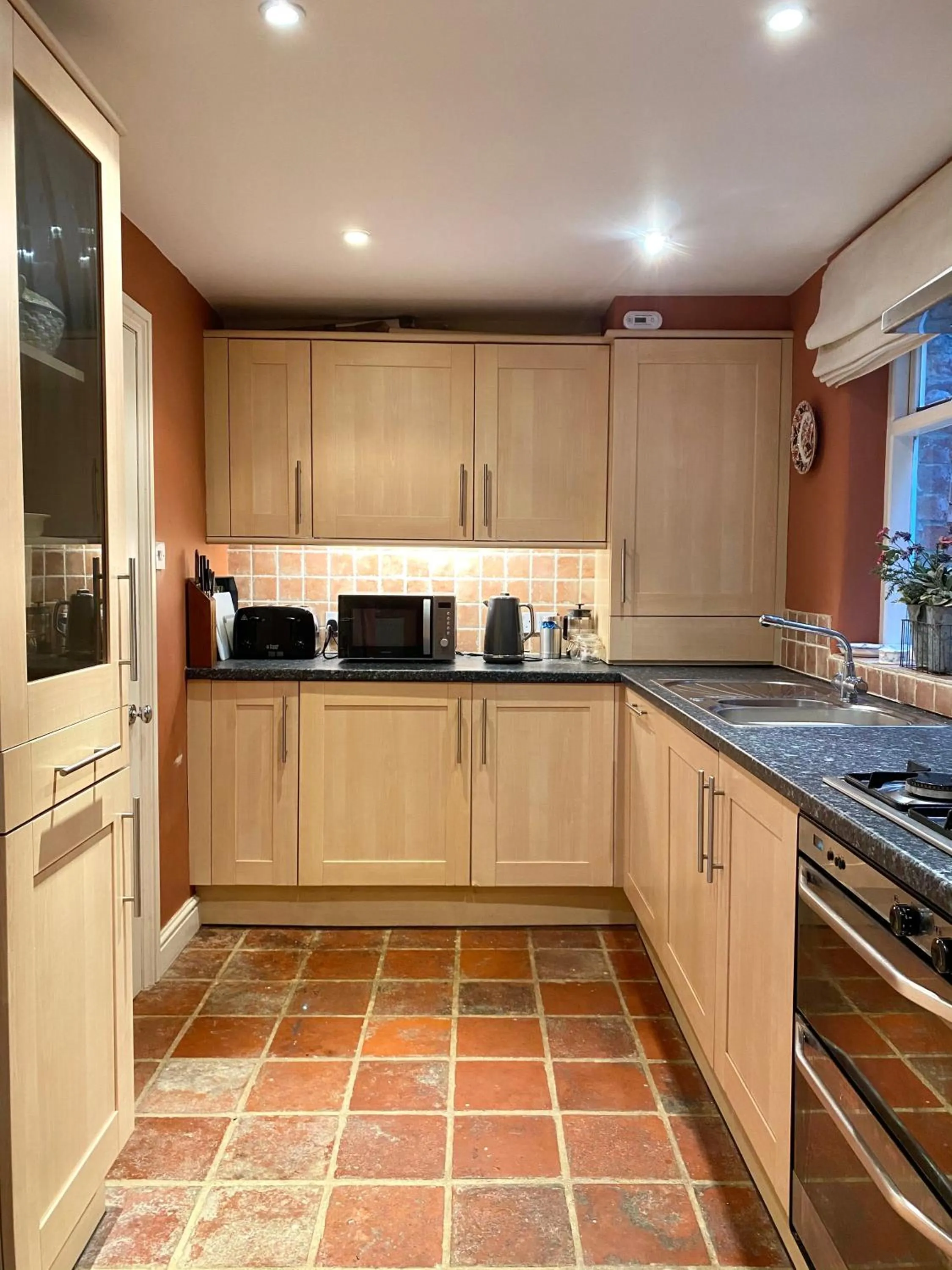 Kitchen or kitchenette in Laurel House