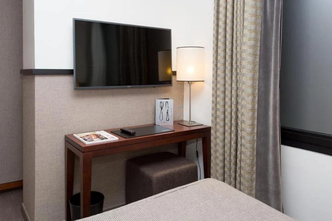 Photo of the whole room in Hotel Balmoral