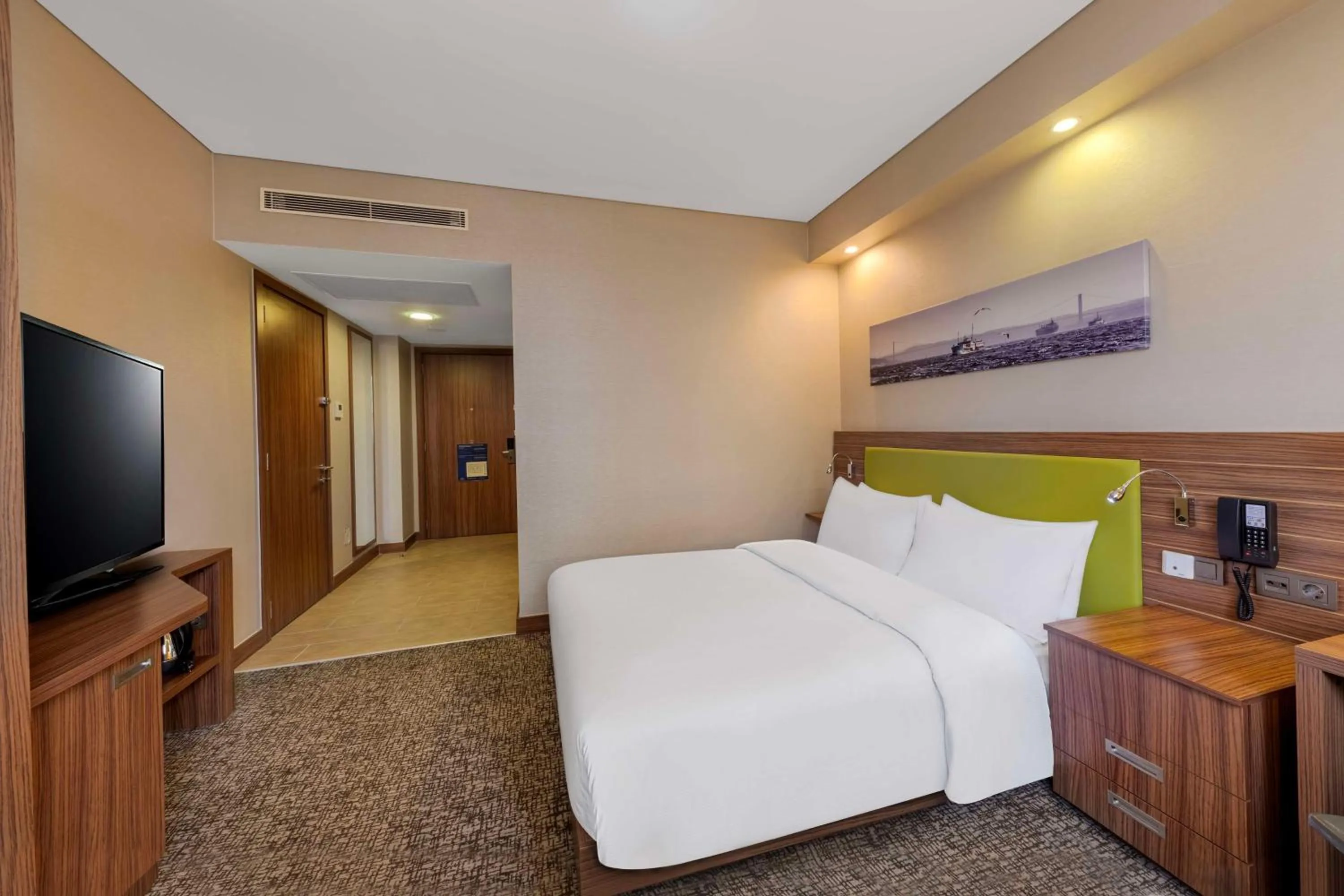 Bed in Hampton by Hilton Istanbul Kayasehir