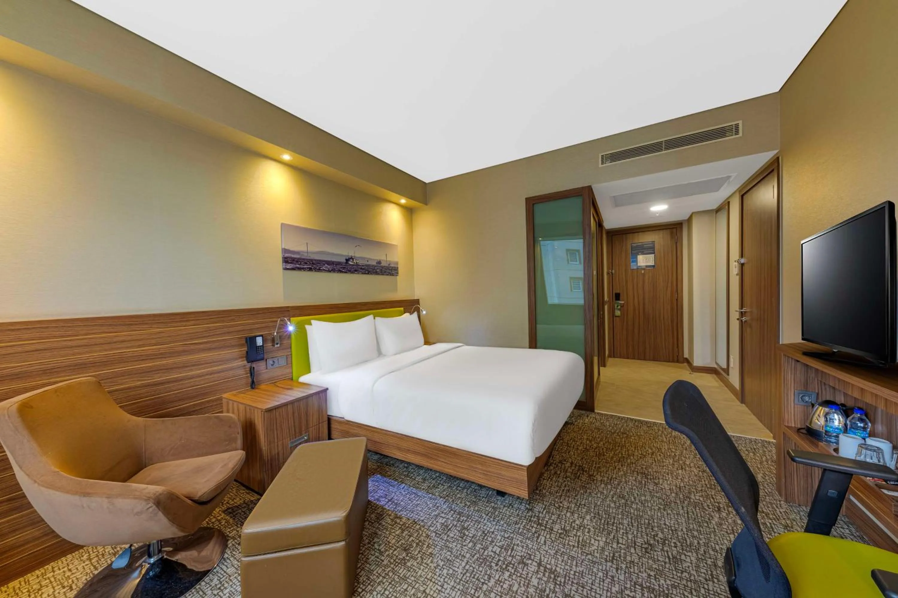 Bed in Hampton by Hilton Istanbul Kayasehir