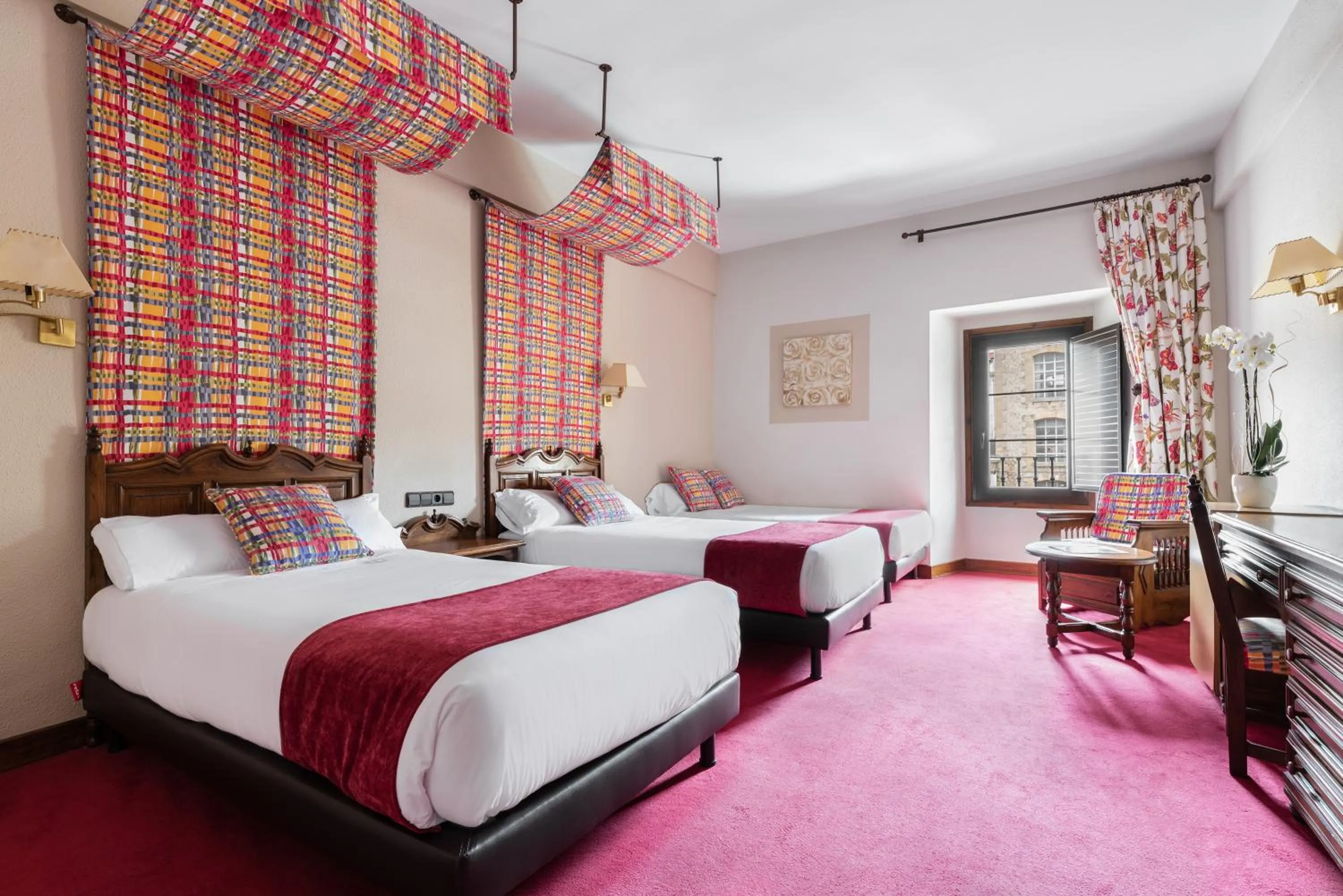 Bed in Eurostars Los Agustinos