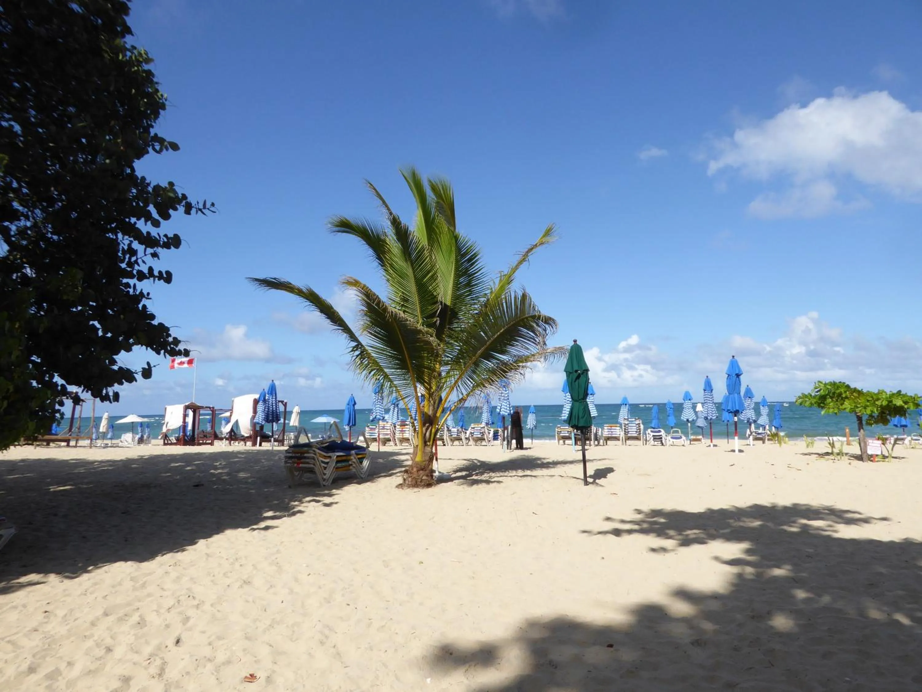 Beach in CortLang Vacation Rentals, El Pueblito