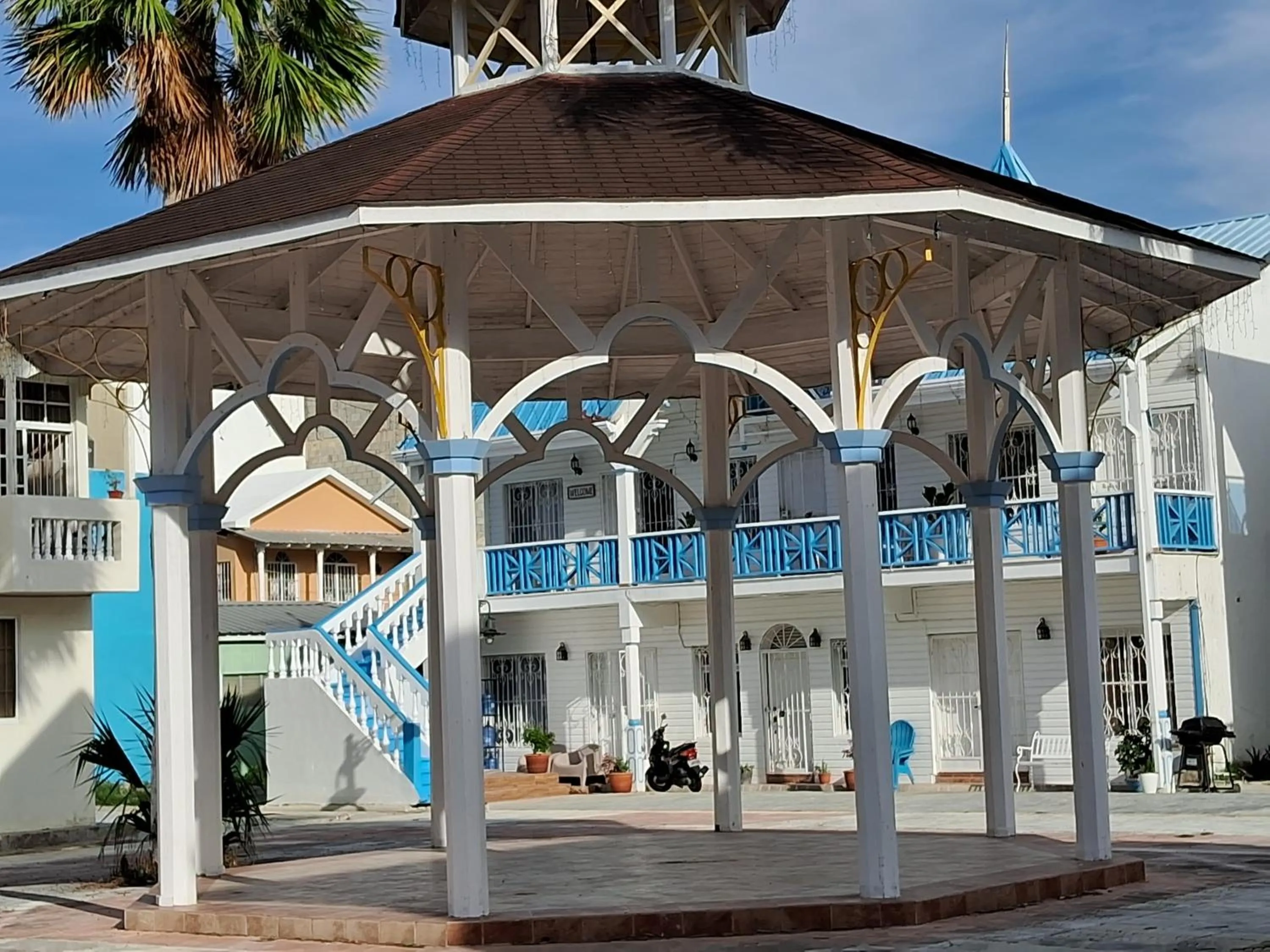 Nearby landmark in CortLang Vacation Rentals, El Pueblito