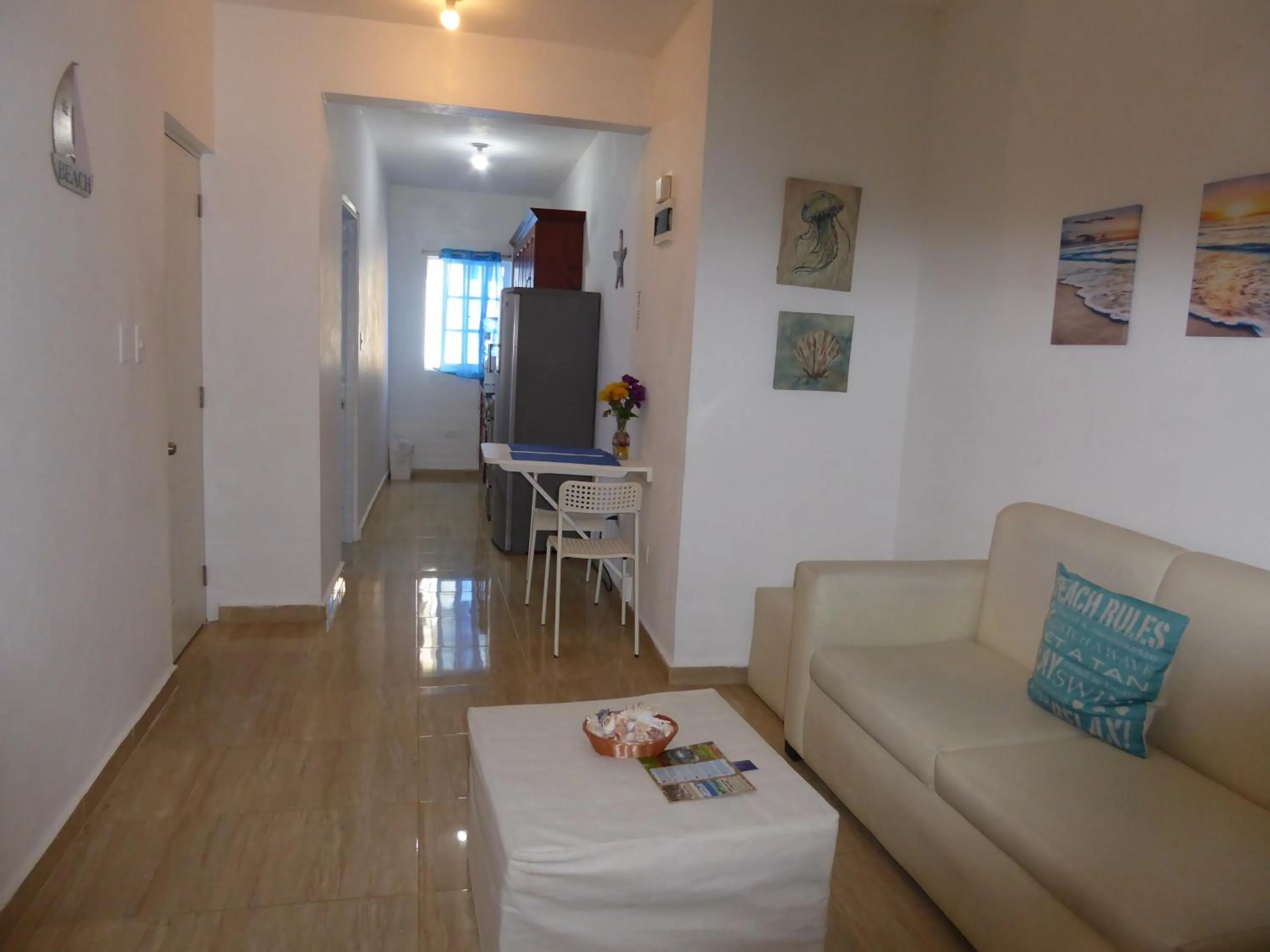 Living room in CortLang Vacation Rentals, El Pueblito