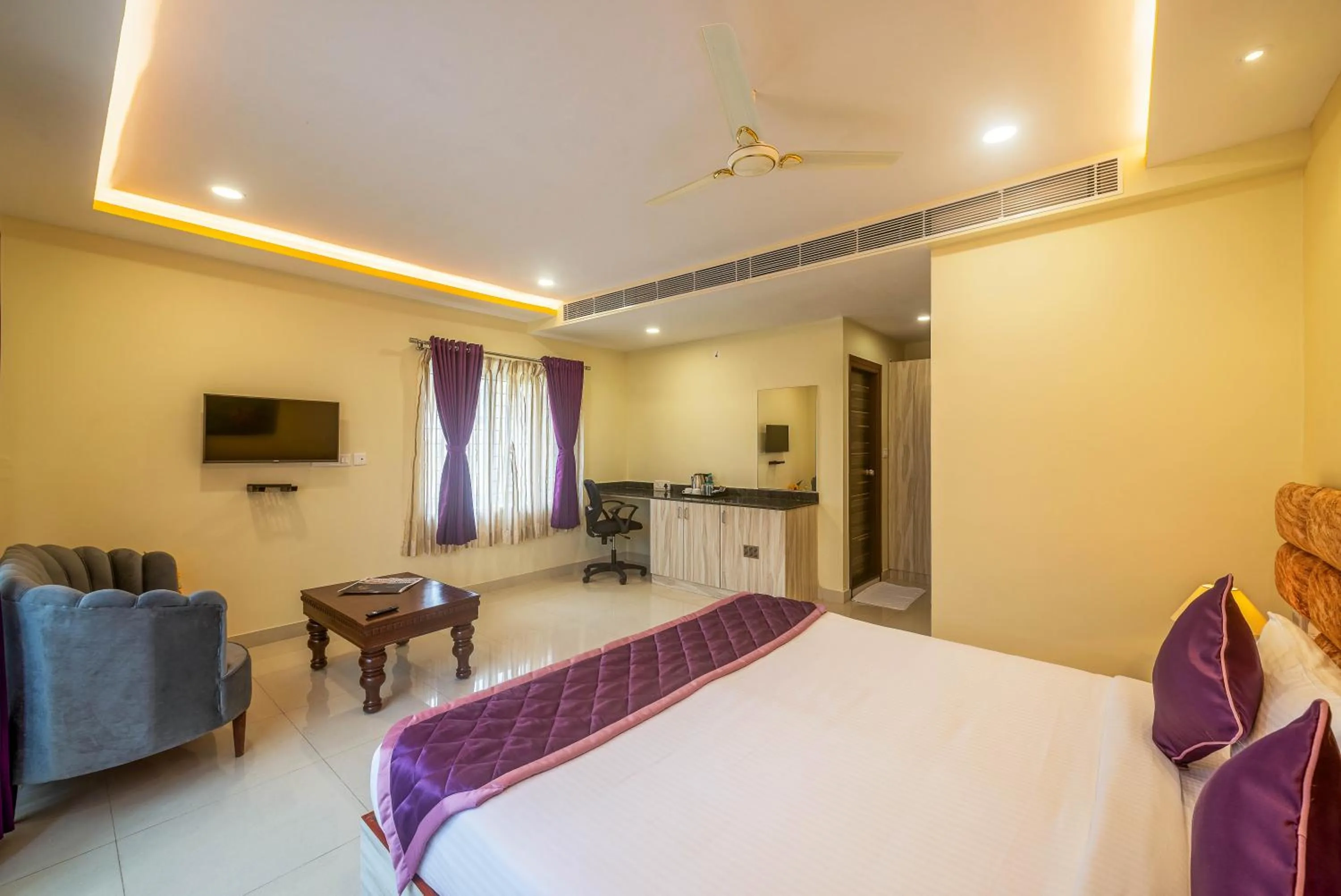 Bed in Zenith Hotels Hebbal Bangalore