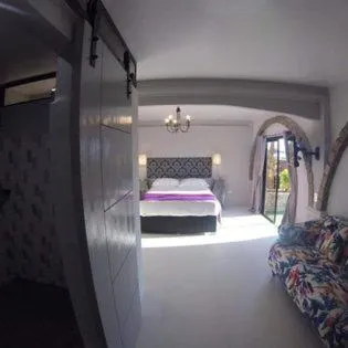 Bed in Sunbloom Beachfront Hotel and Restaurant Zambales