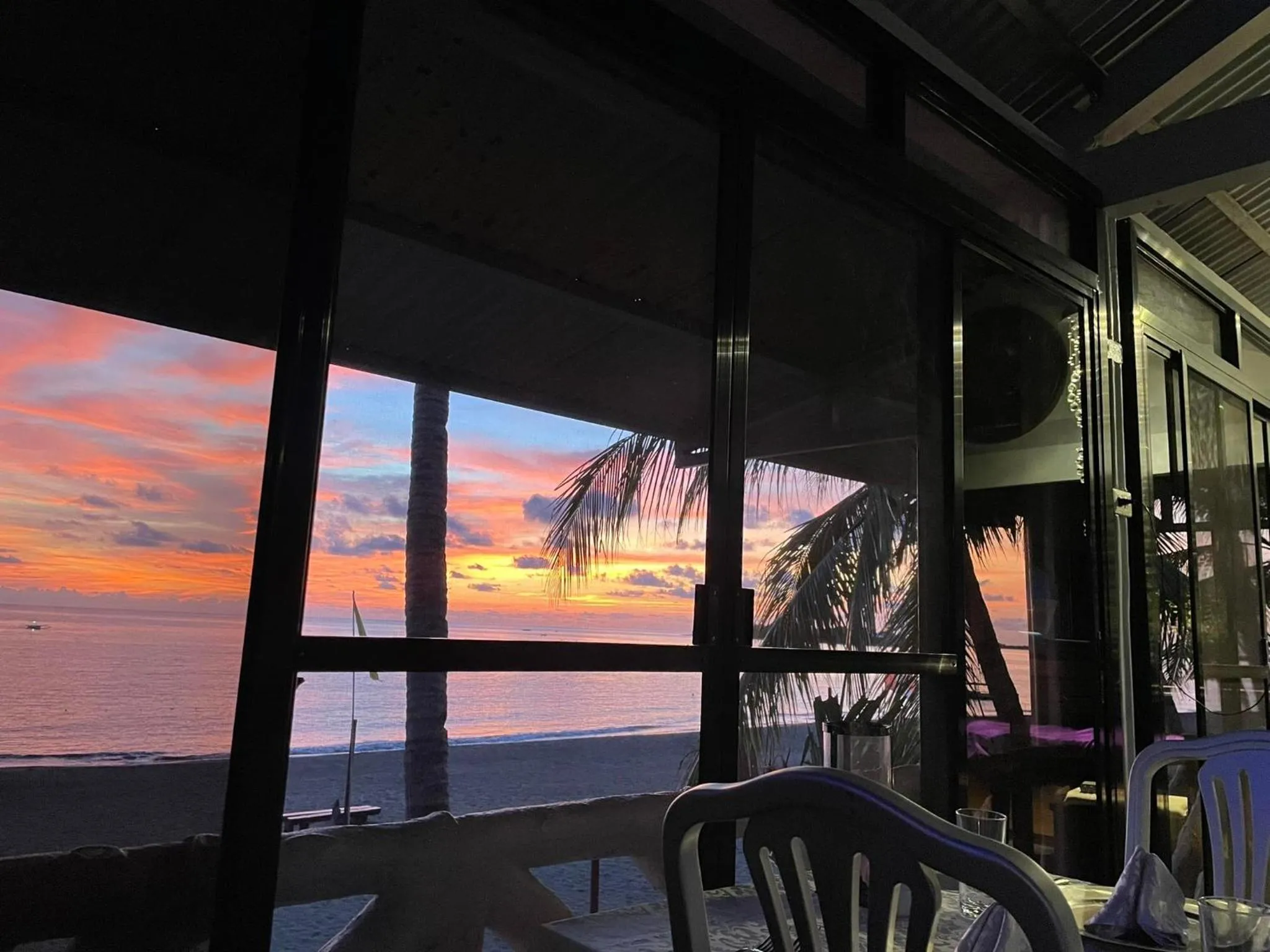 Sunbloom Beachfront Hotel and Restaurant Zambales