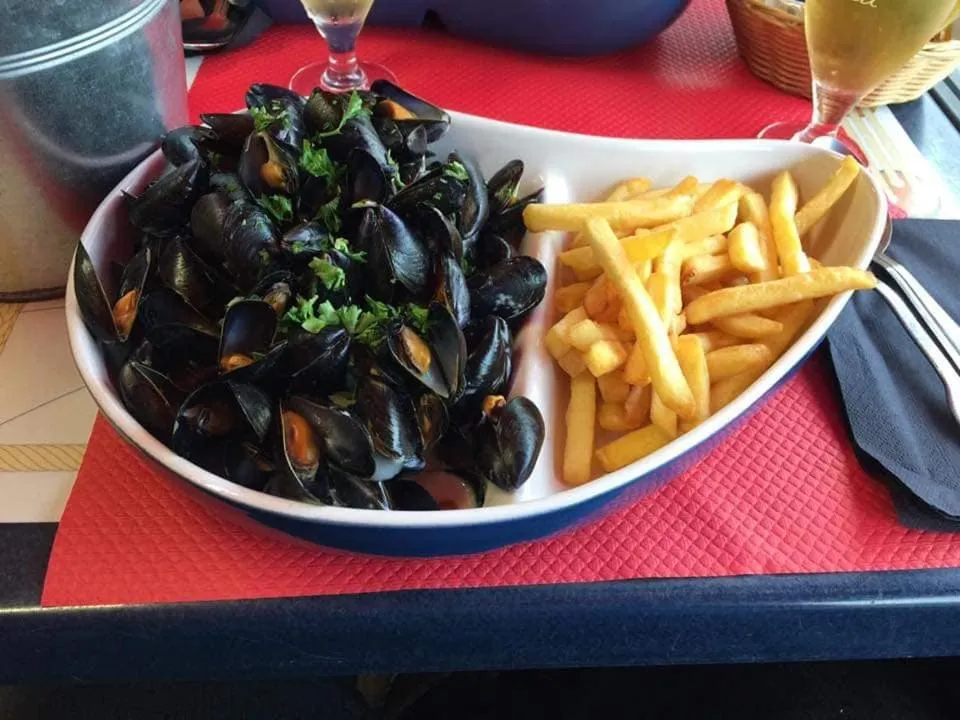 Sunbloom Beachfront Hotel and Restaurant Zambales