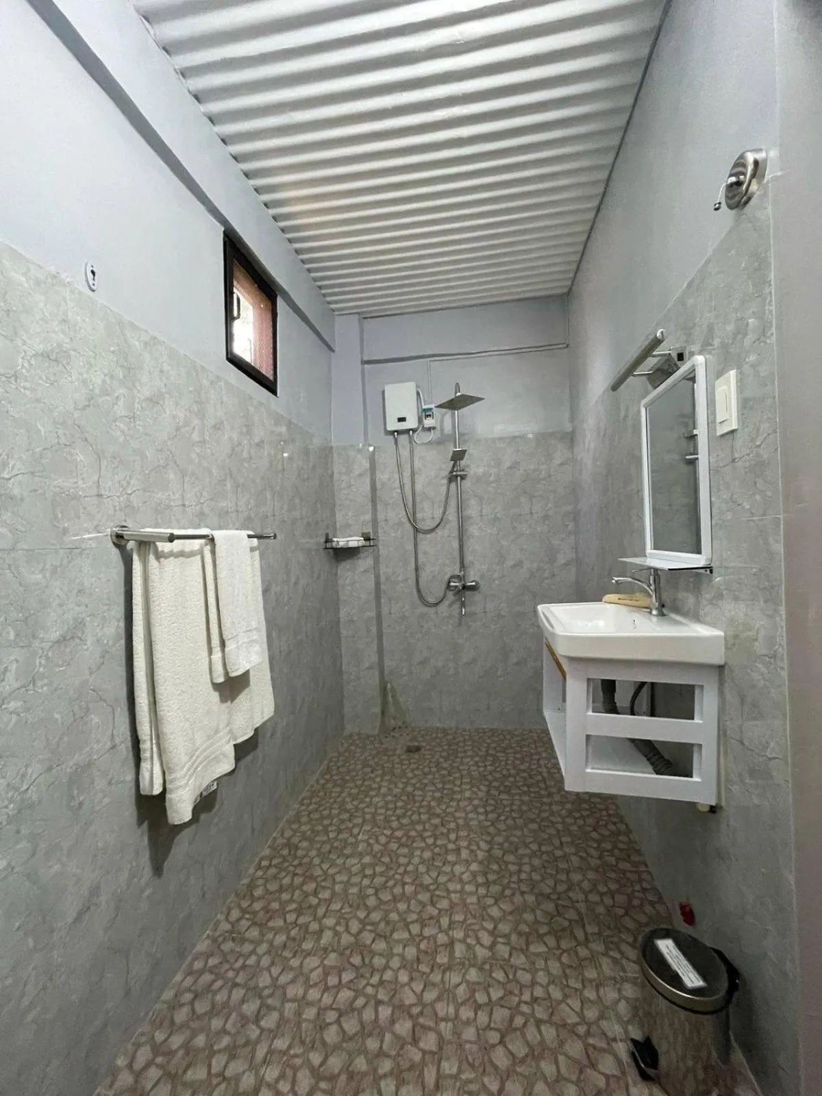 Sunbloom Beachfront Hotel and Restaurant Zambales