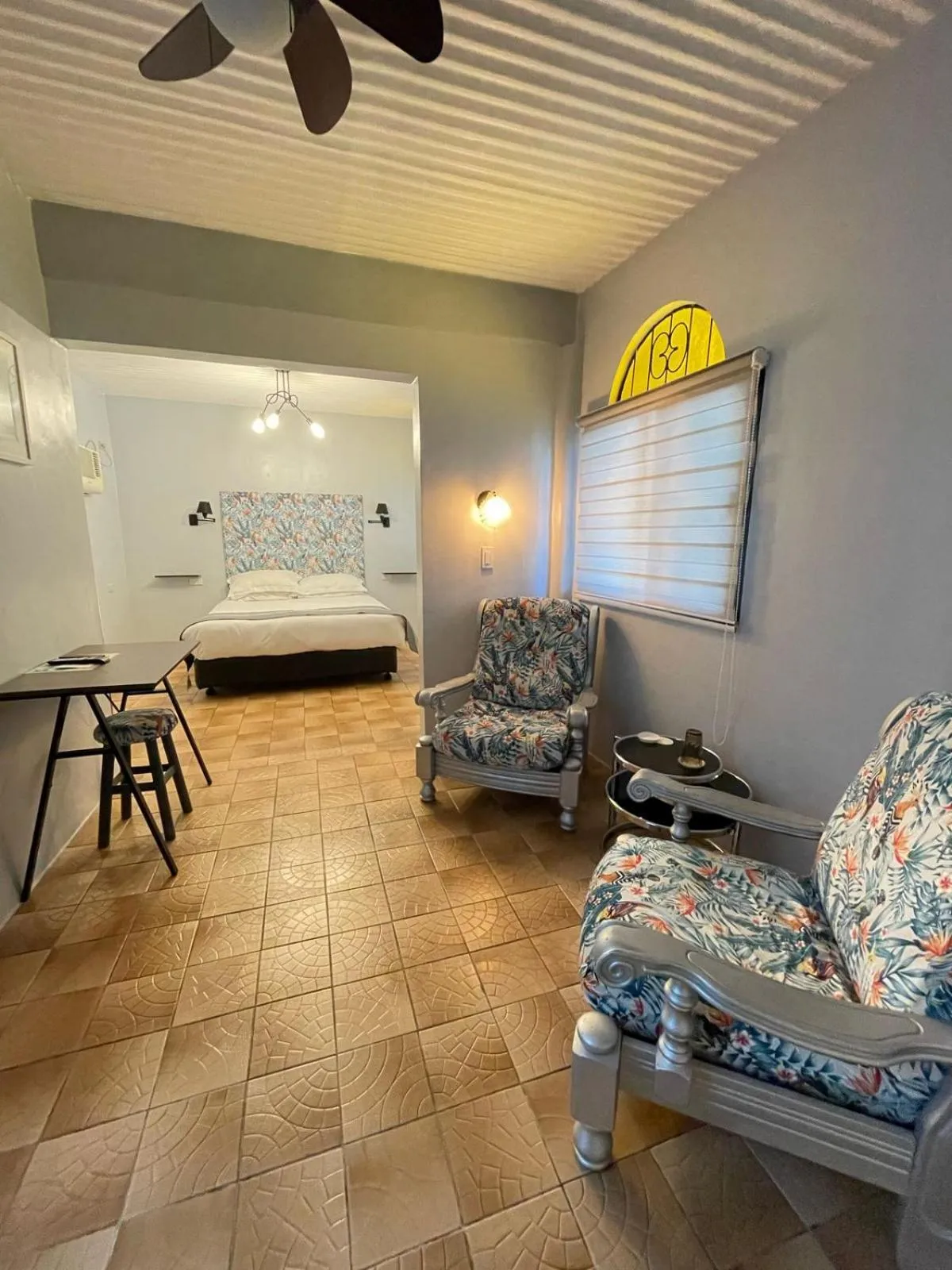 Sunbloom Beachfront Hotel and Restaurant Zambales