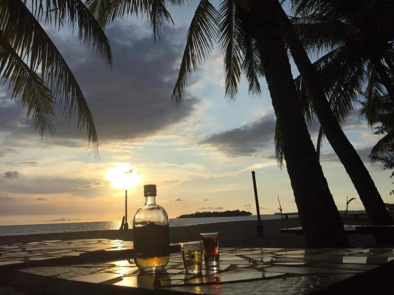 Sunbloom Beachfront Hotel and Restaurant Zambales