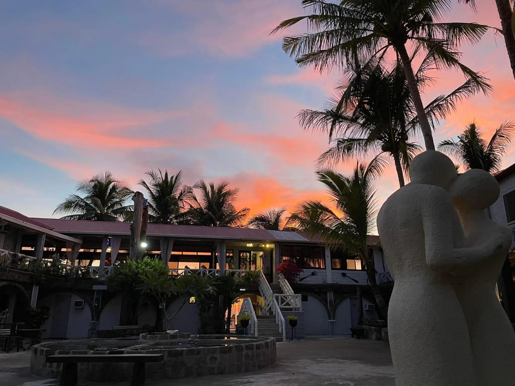 Sunbloom Beachfront Hotel and Restaurant Zambales