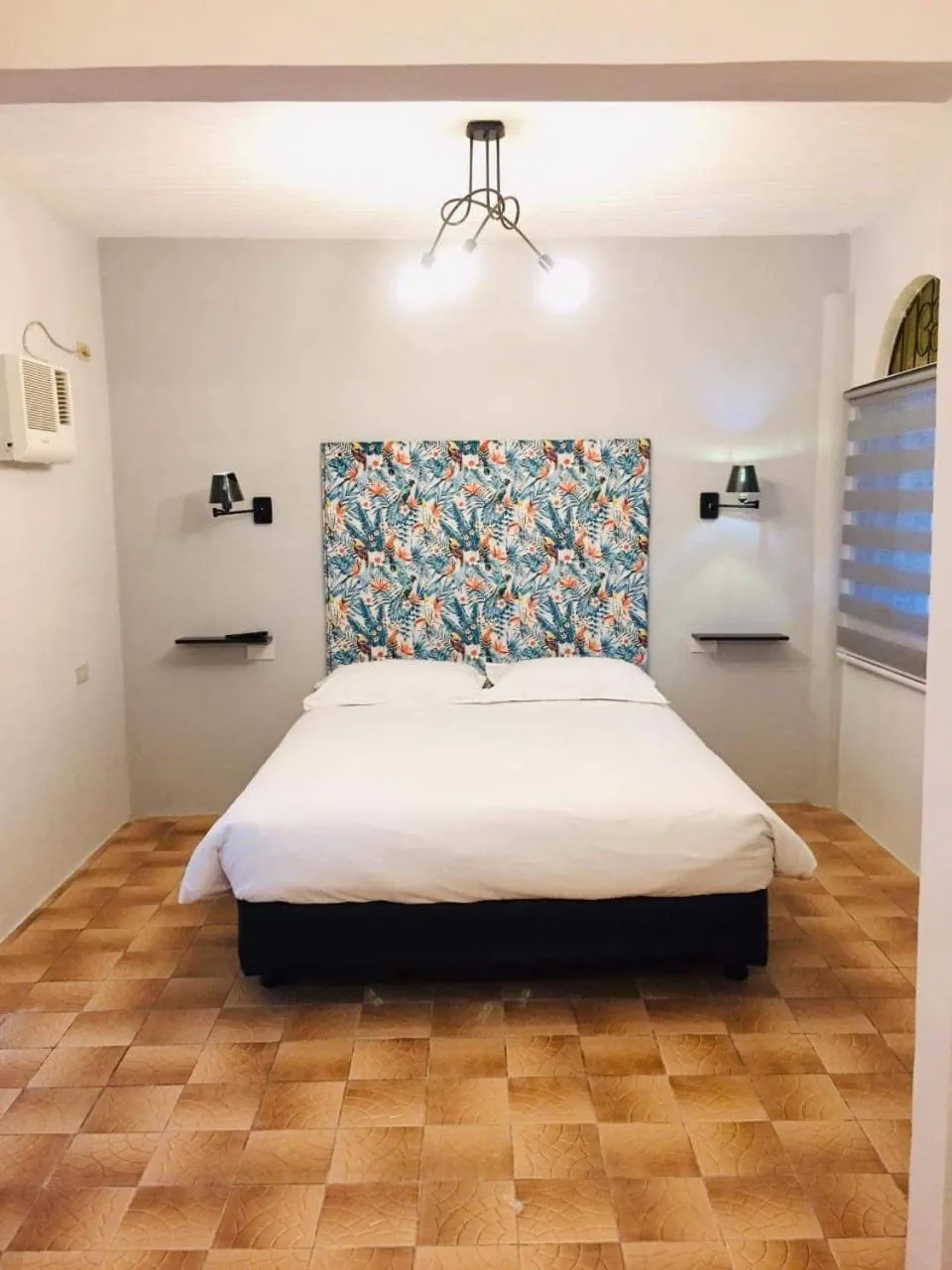 Bed in Sunbloom Beachfront Hotel and Restaurant Zambales