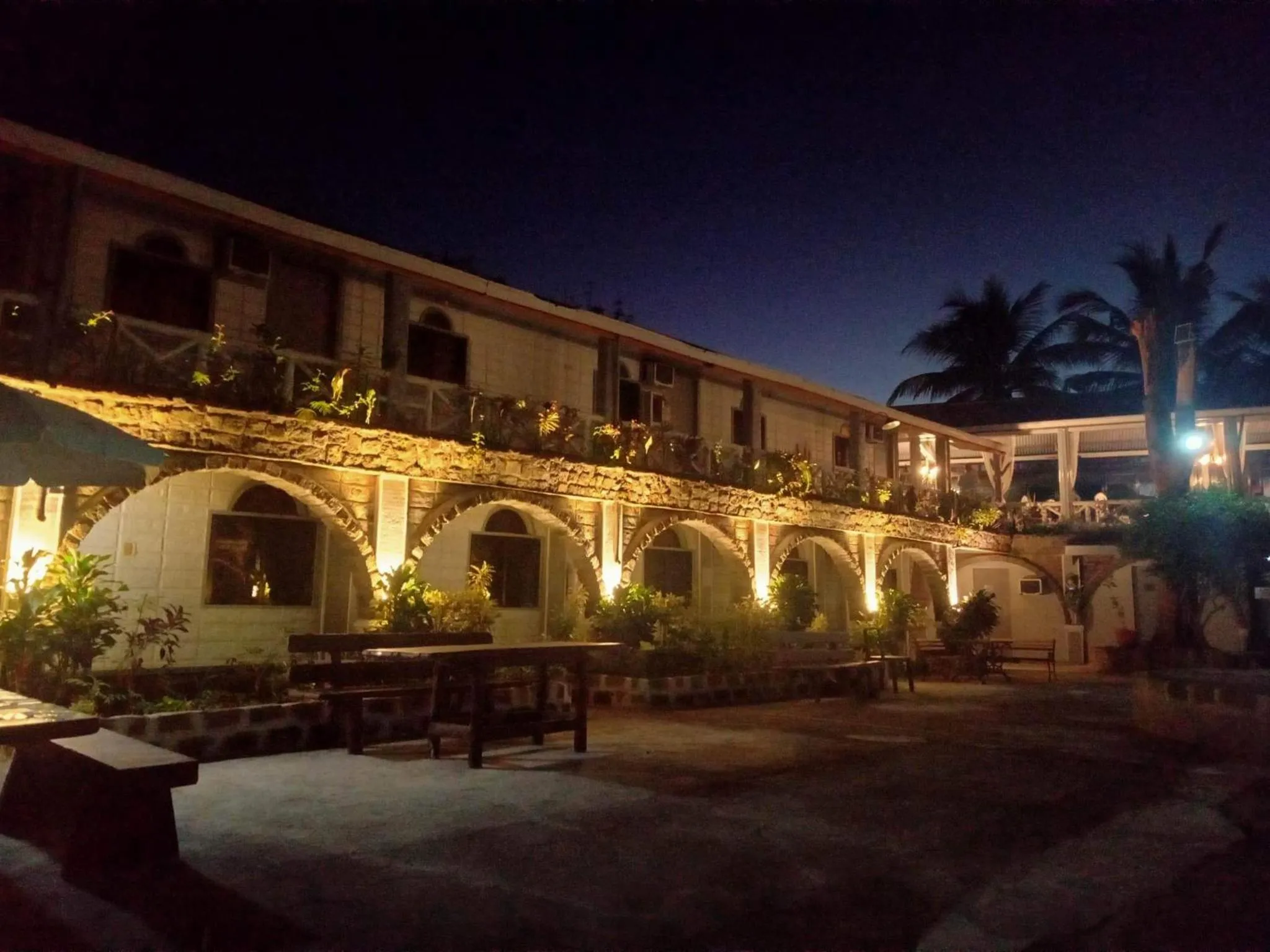 Sunbloom Beachfront Hotel and Restaurant Zambales