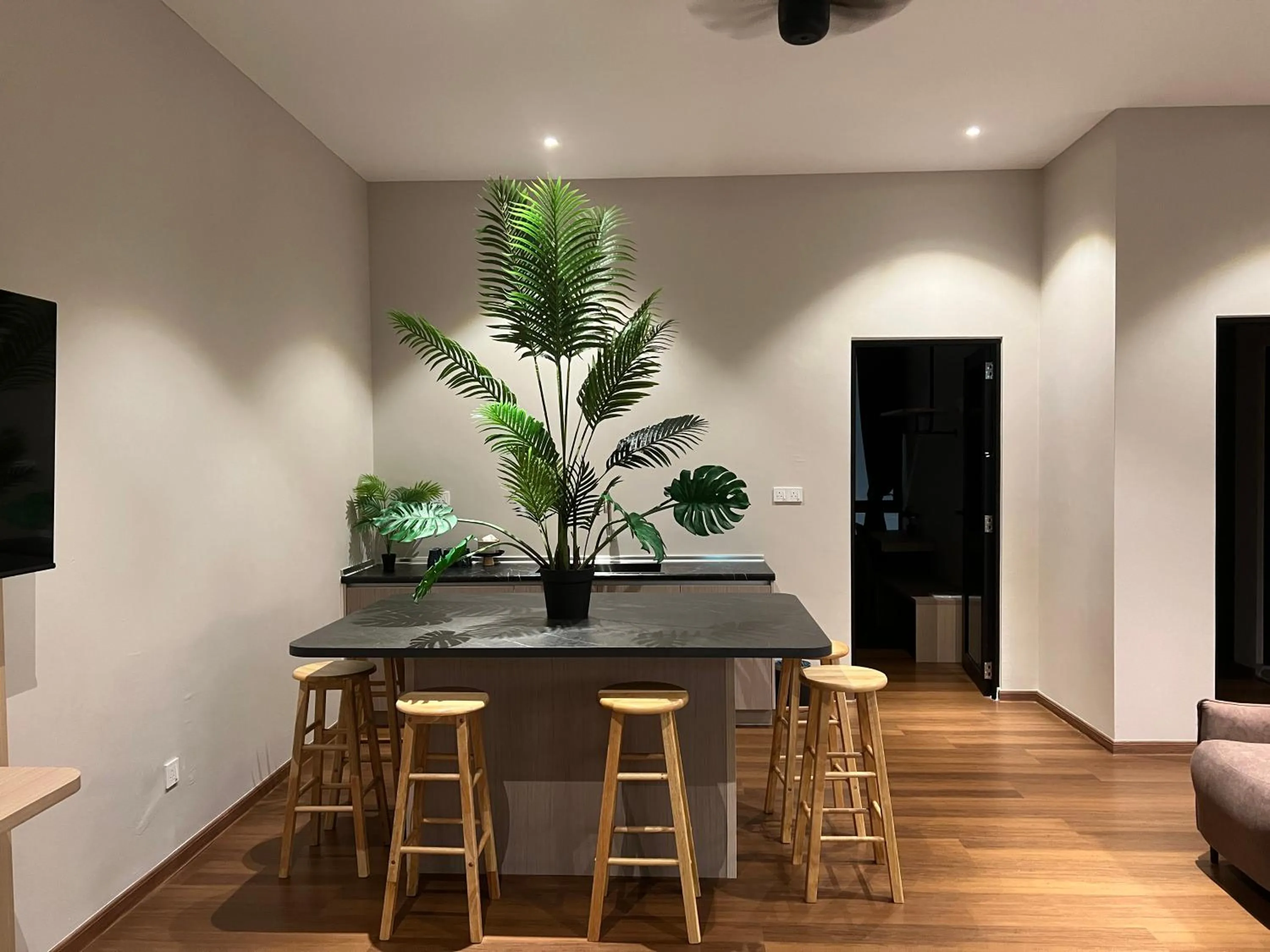 Hotel Brynton at Cameron Centrum Mall