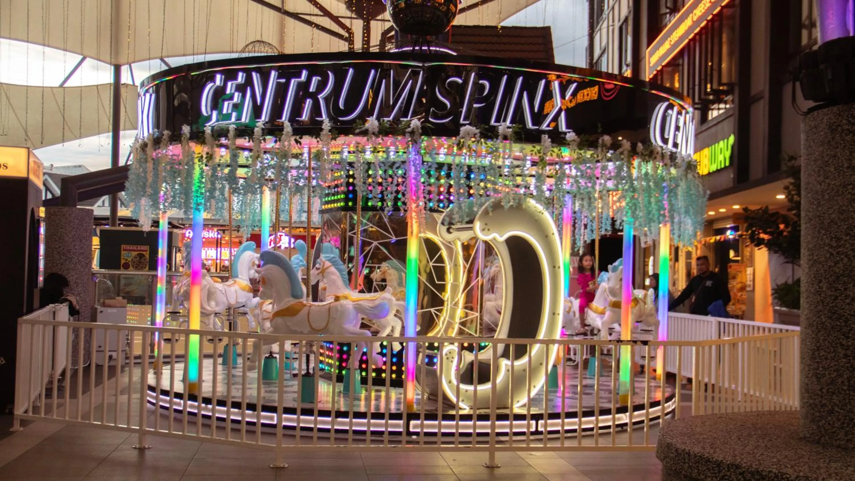 Entertainment in Hotel Brynton at Cameron Centrum Mall