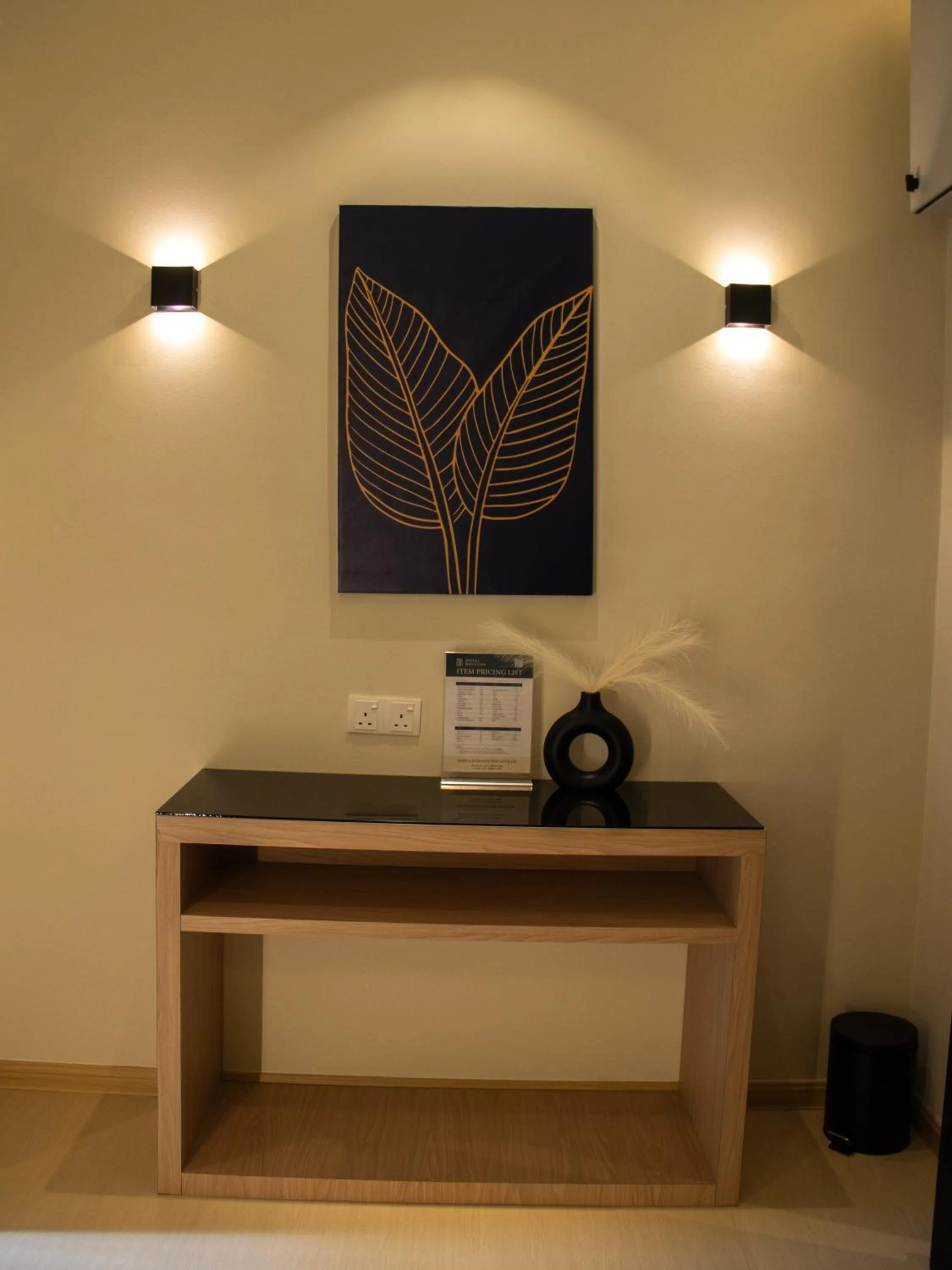 Living room in Hotel Brynton at Cameron Centrum Mall