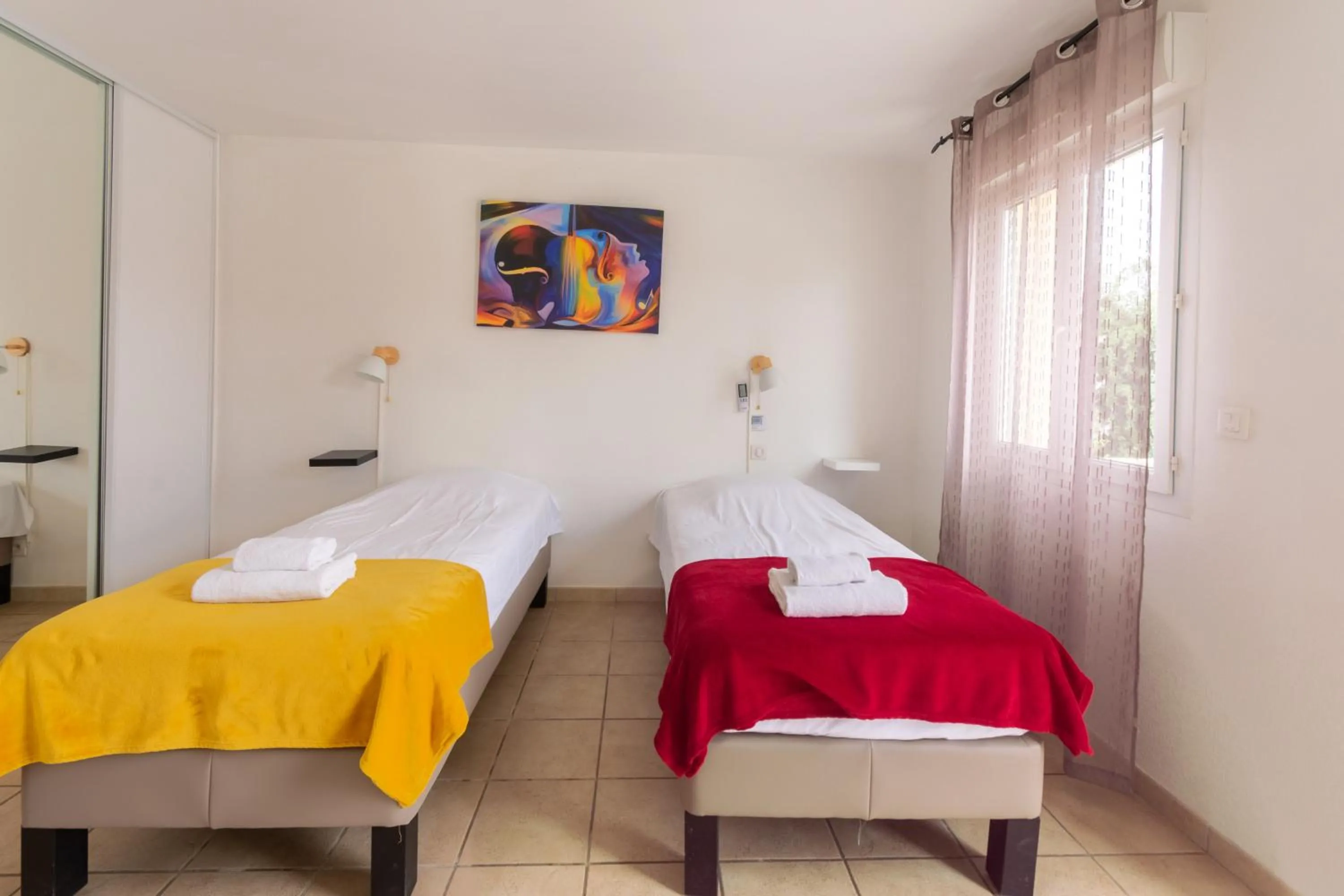 Photo of the whole room, Bed in Logis hôtel restaurant Le clos saint loup