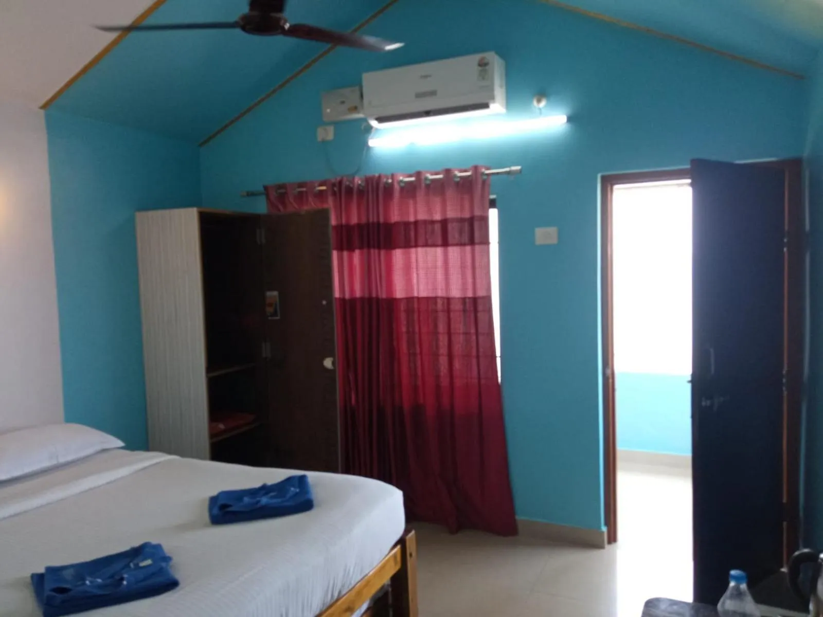 Bed in Poornima Beach Stay