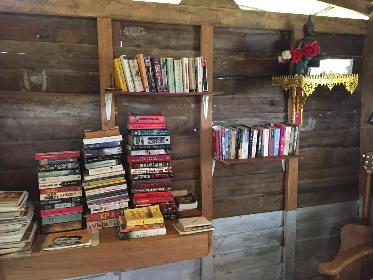 Library in Baansuan Suksangob Farm Stay